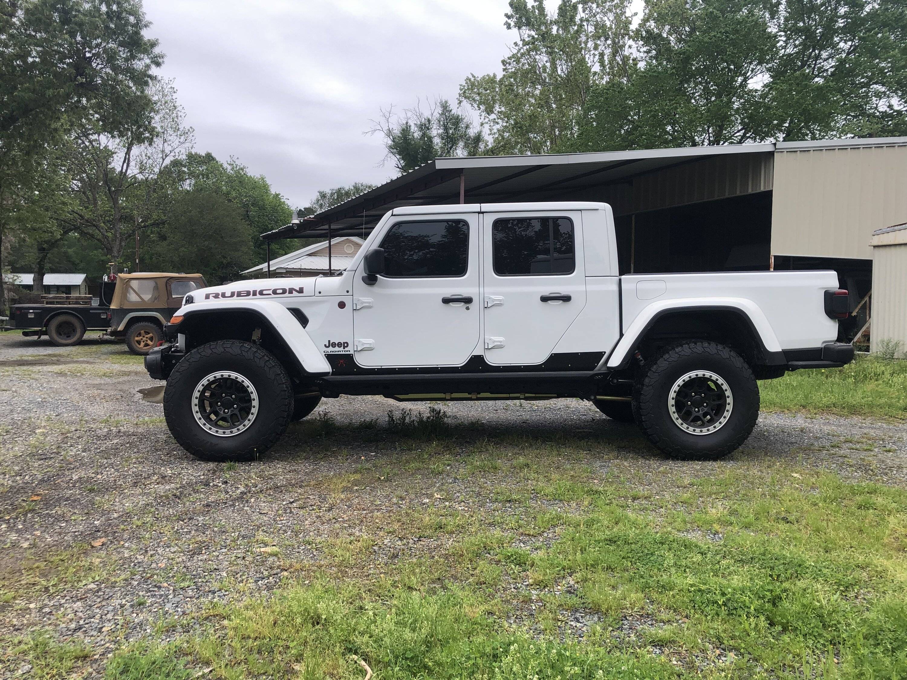 Jeep Gladiator 2022 JT Rubicon Wheel/tire sizing 33B43B68-C6D2-48EB-9A00-3A1E4CE7C2E9