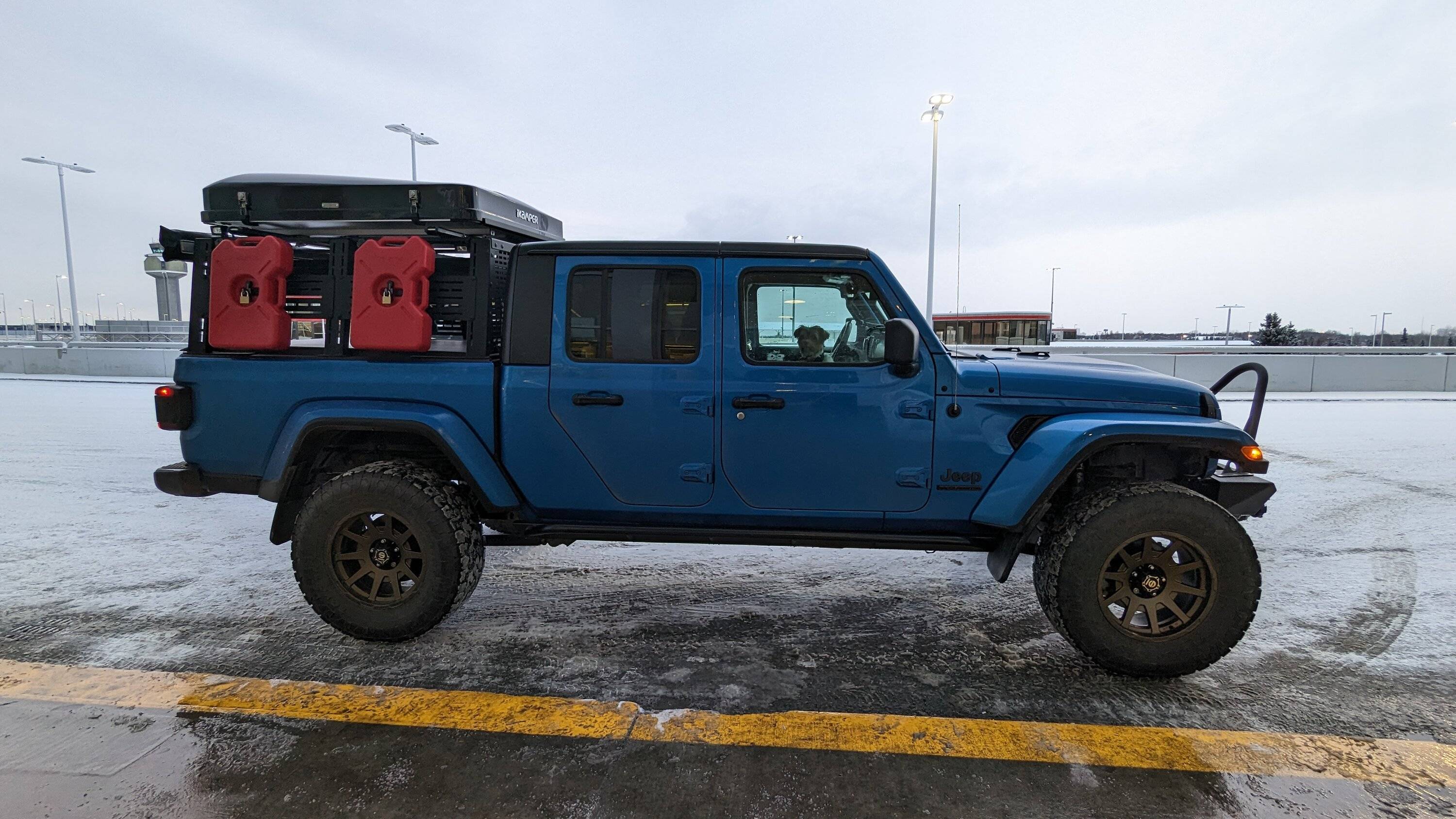 Jeep Gladiator Alaska Daily Drivers: Hydro Blue 80A and Bright White JTR PXL_20230410_043615056