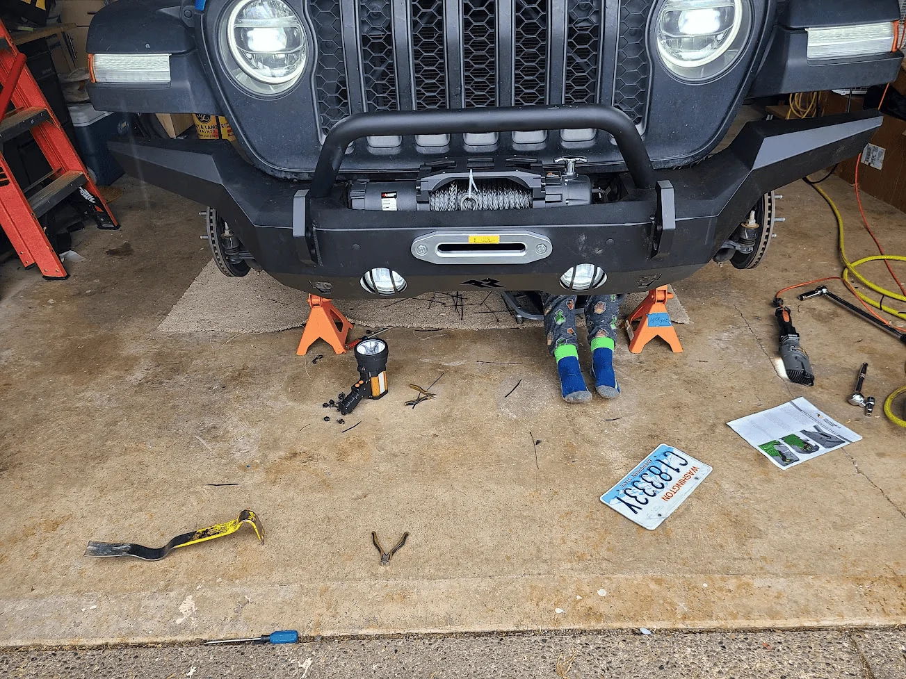 Jeep Gladiator Got my new bumper on 1681167430644