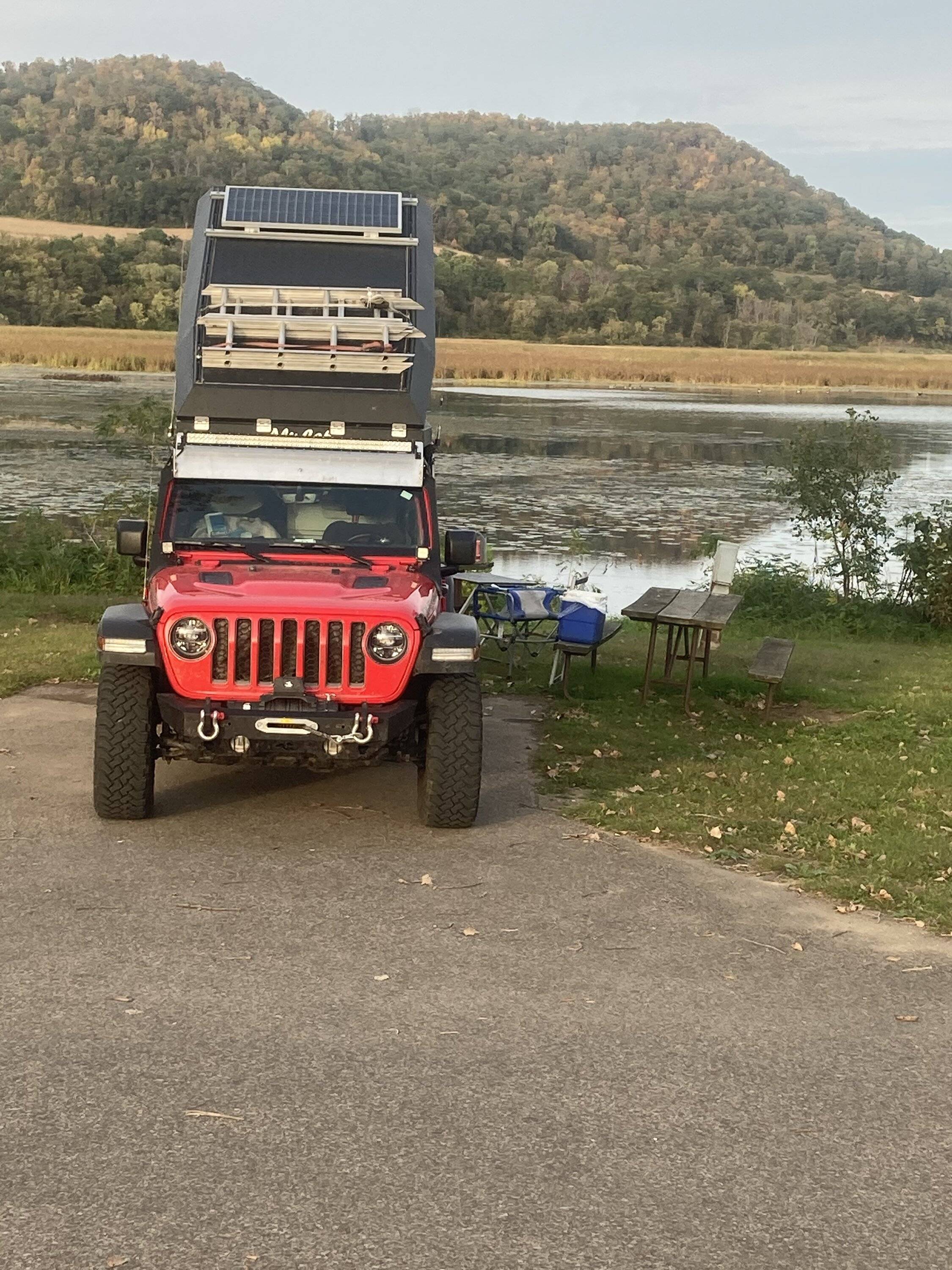 Jeep Gladiator Alaska Daily Drivers: Hydro Blue 80A and Bright White JTR 3E87E6C9-87B1-47A6-A10F-CEB052F11D27