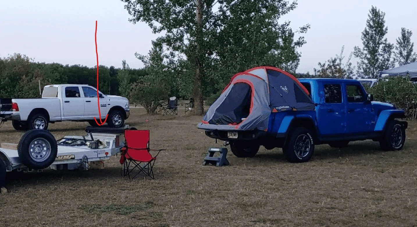 Jeep Gladiator Those with Mopar rollup cover, do you like it? 1681228768285