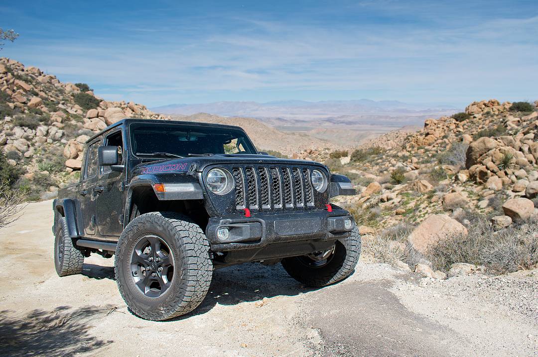 Jeep Gladiator BLACK Gladiator JT Club 080-My-21-Gladiator-Rubicon-Valley-of-the-Moon-001