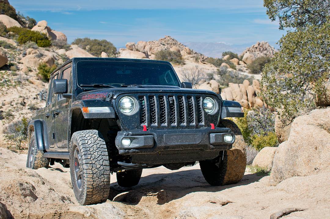 Jeep Gladiator Gladiator Glamour Shots 080-My-21-Gladiator-Rubicon-Valley-of-the-Moon-002