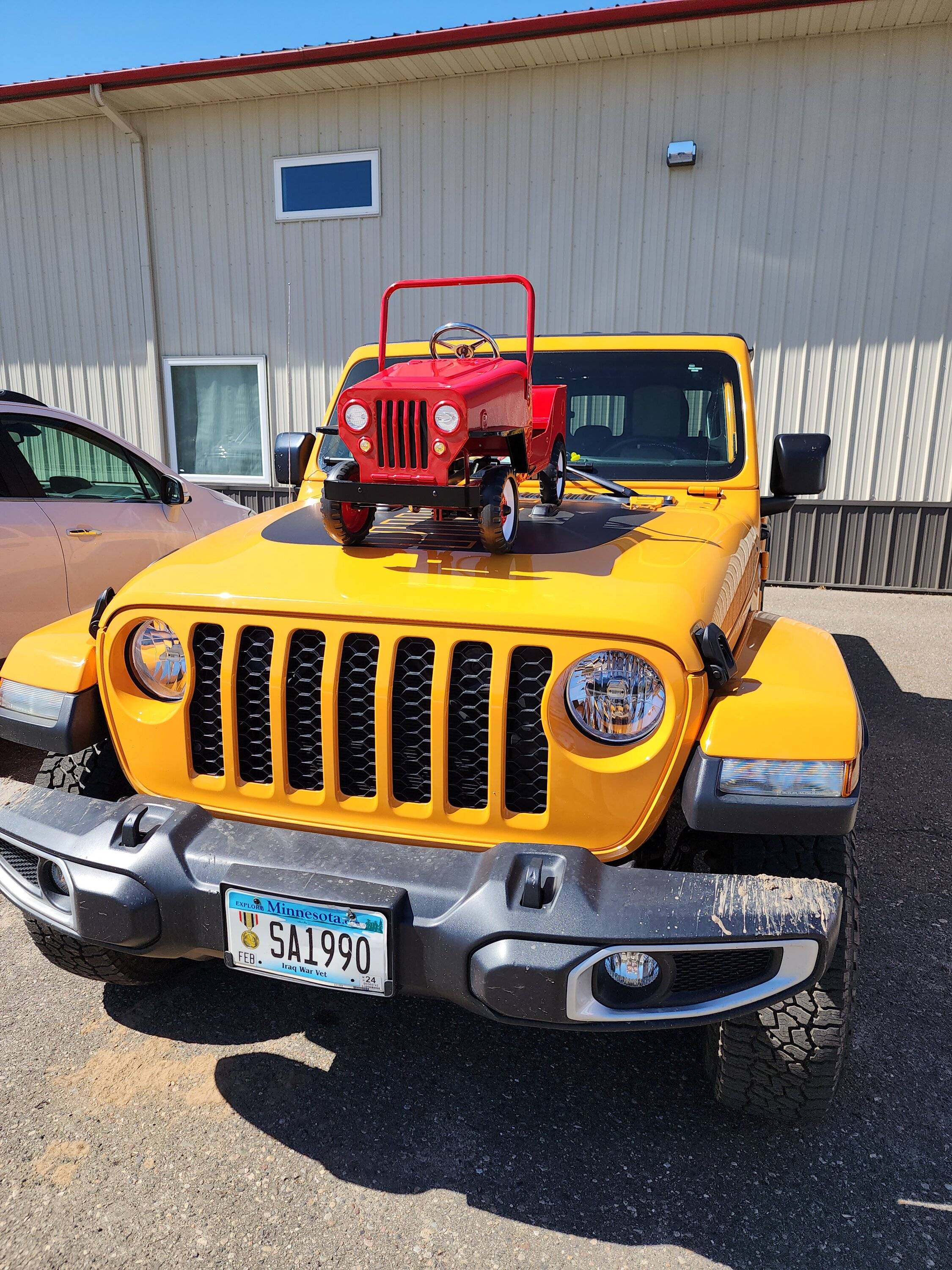 Jeep Gladiator What did you HAUL in your JT today? 20230412_122027