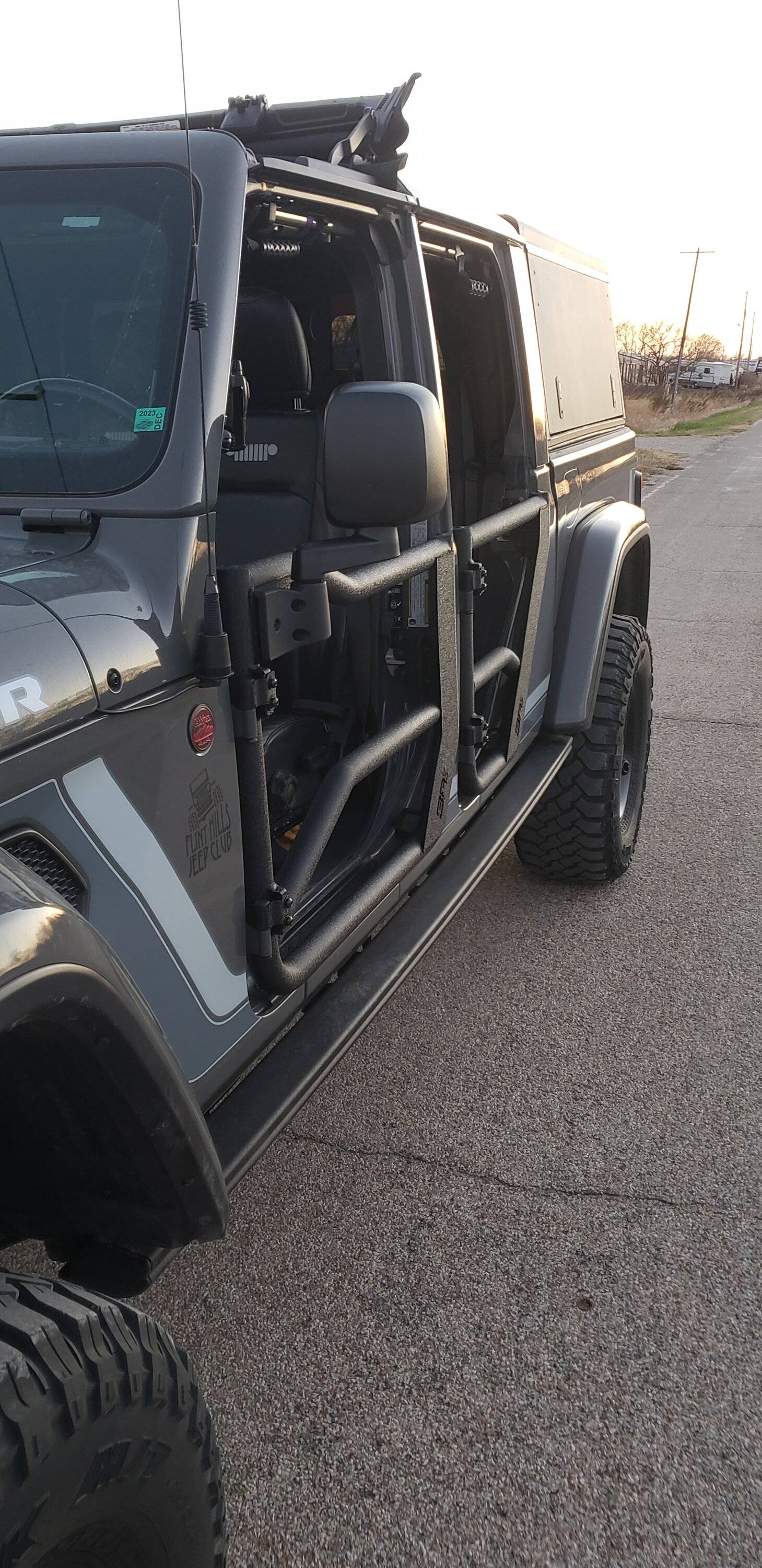 Jeep Gladiator Body Armor Tube Doors 20230412_200756