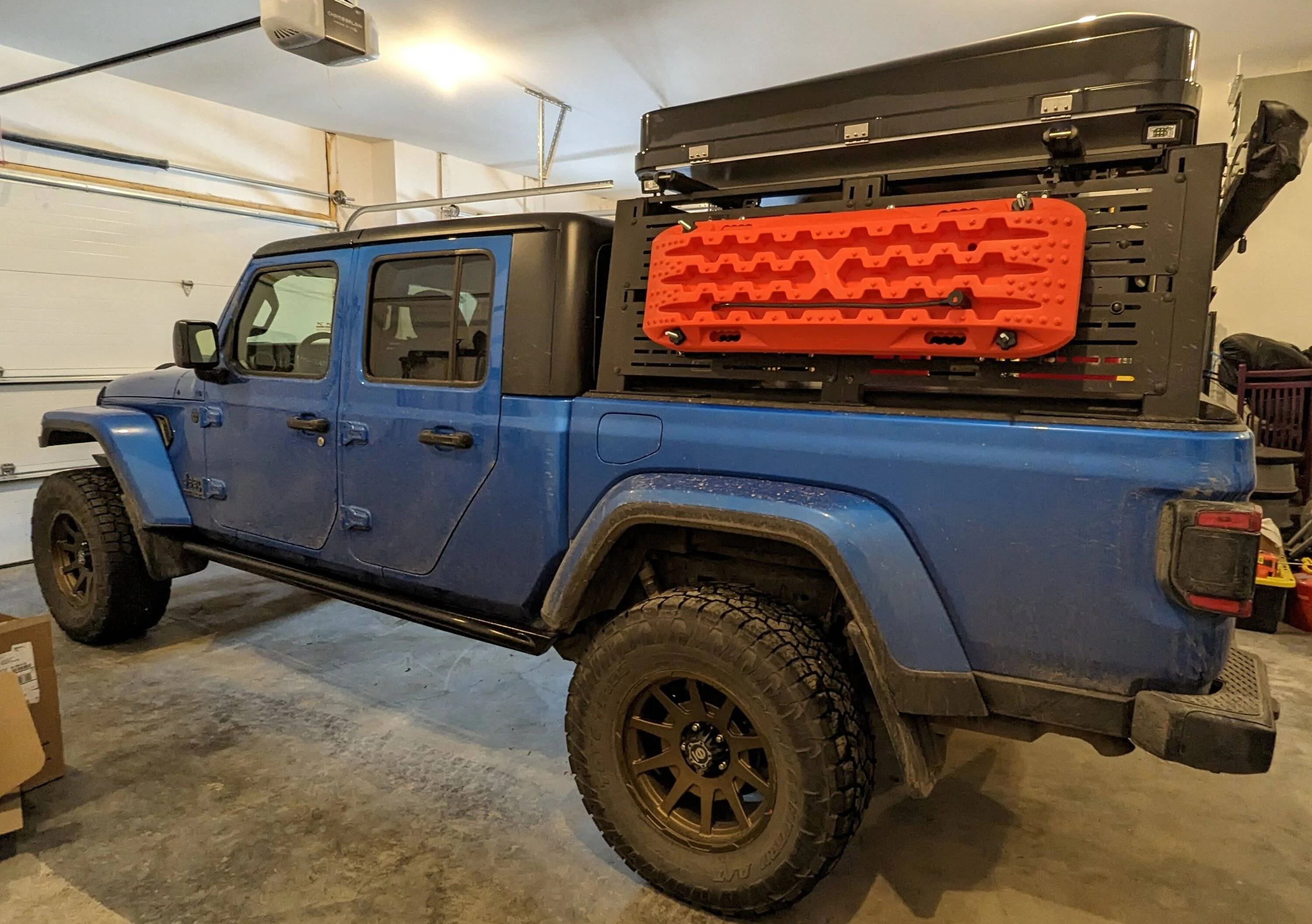 Jeep Gladiator Alaska Daily Drivers: Hydro Blue 80A and Bright White JTR PXL_20230412_232251057~2