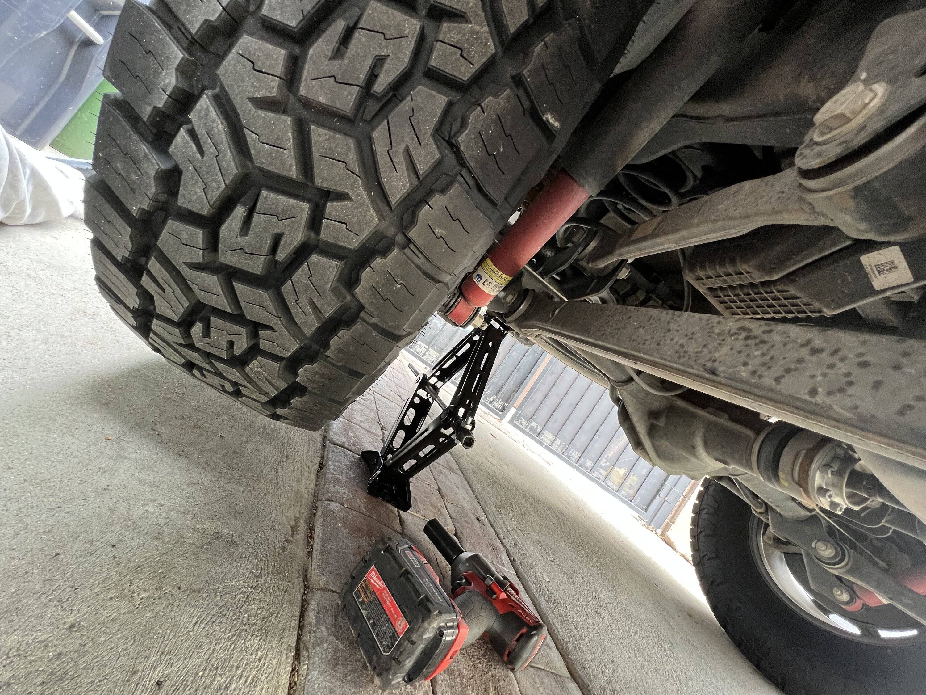 Jeep Gladiator Jeep gladiator Willys: 35” tires on stock rims and spare jack 18FBAD0B-883E-4014-82D5-65681F1177EB