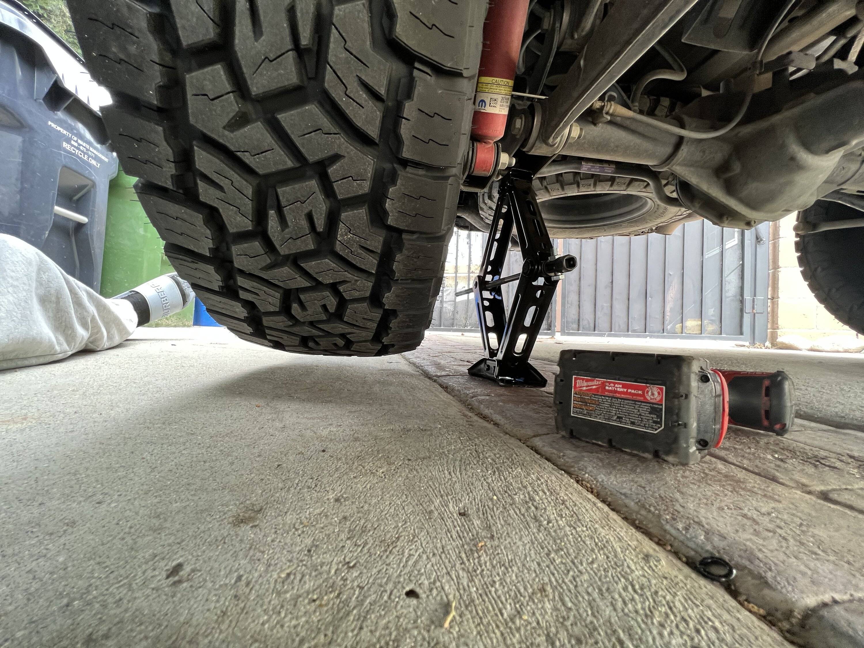 Jeep Gladiator Jeep gladiator Willys: 35” tires on stock rims and spare jack A849B981-0FFE-49FF-9290-35C431A32F4B