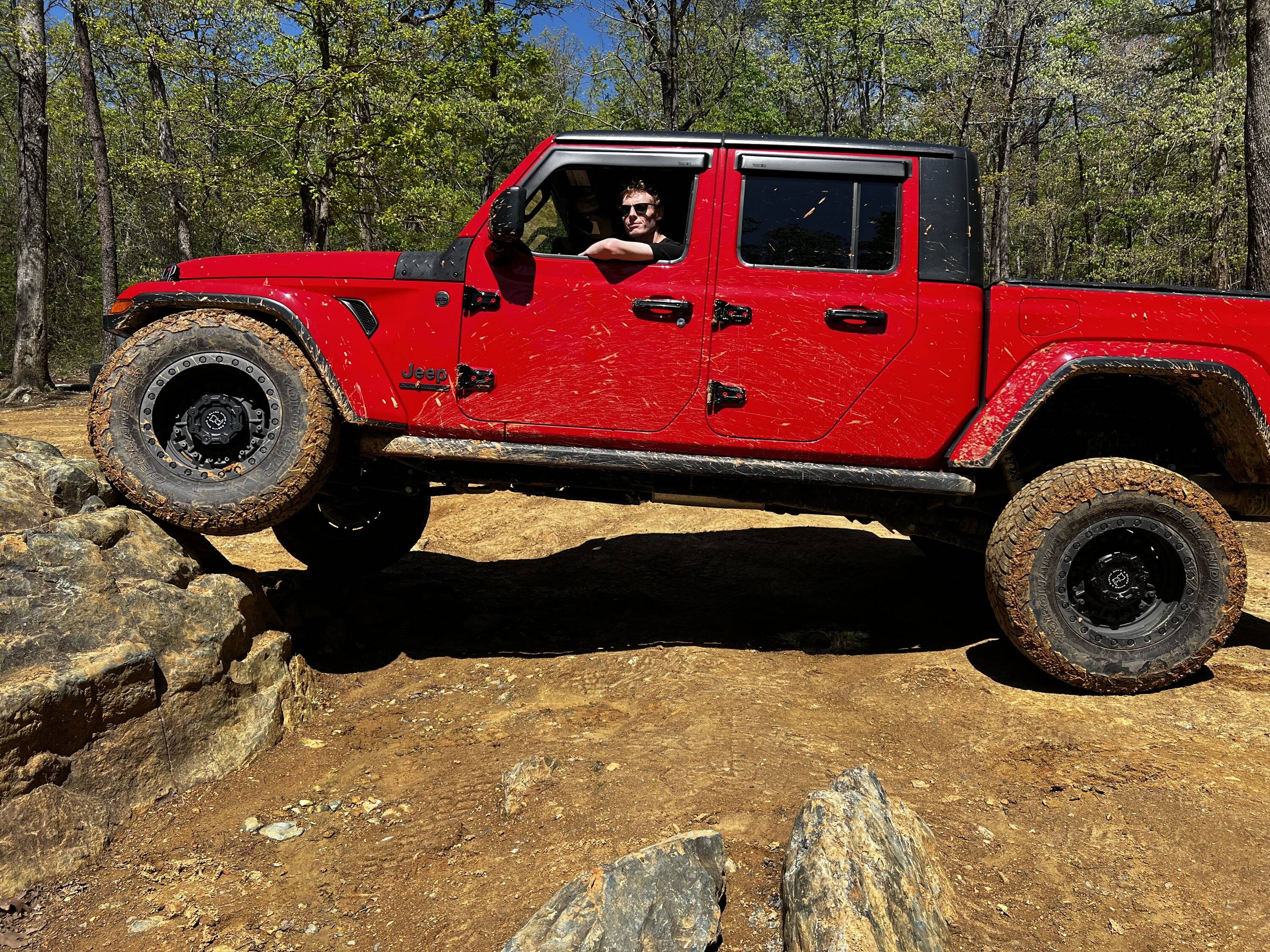 Jeep Gladiator FIRECRACKER RED Gladiator JT Club image_50420737.JPG