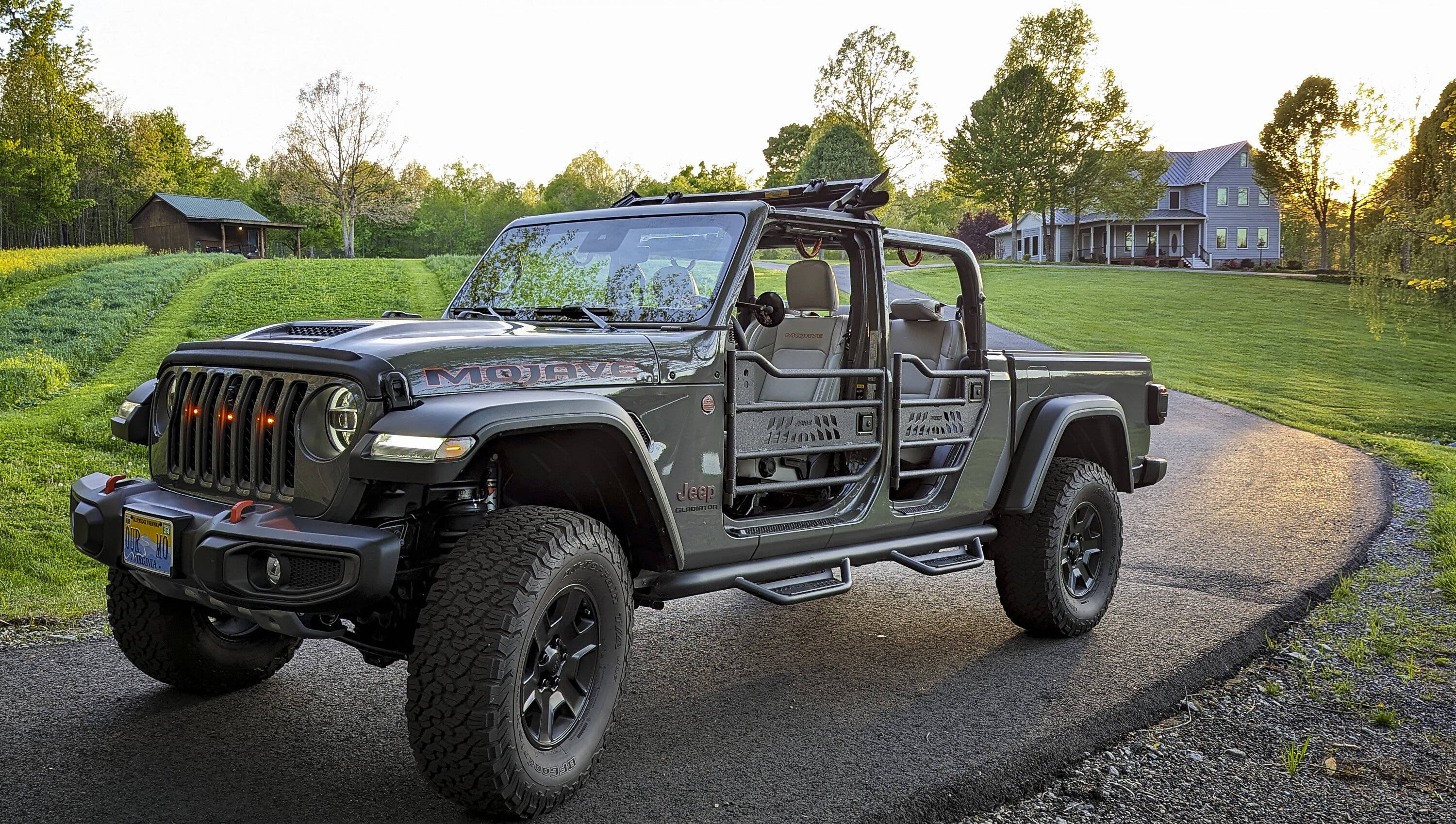 Jeep Gladiator Gladiator Glamour Shots PXL_20230413_230954200