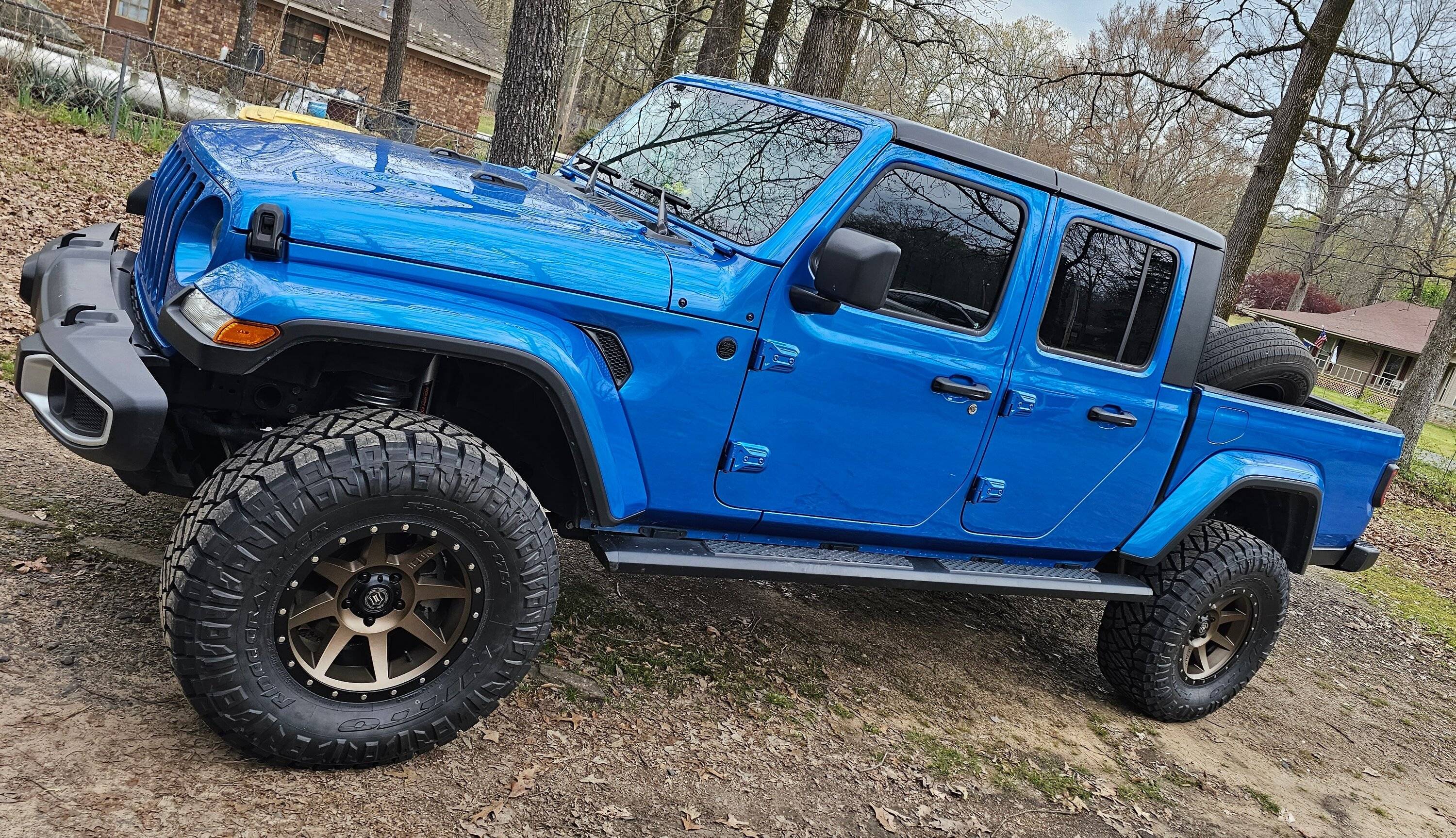 Jeep Gladiator 38" tires fit!! 20230330_180722~2