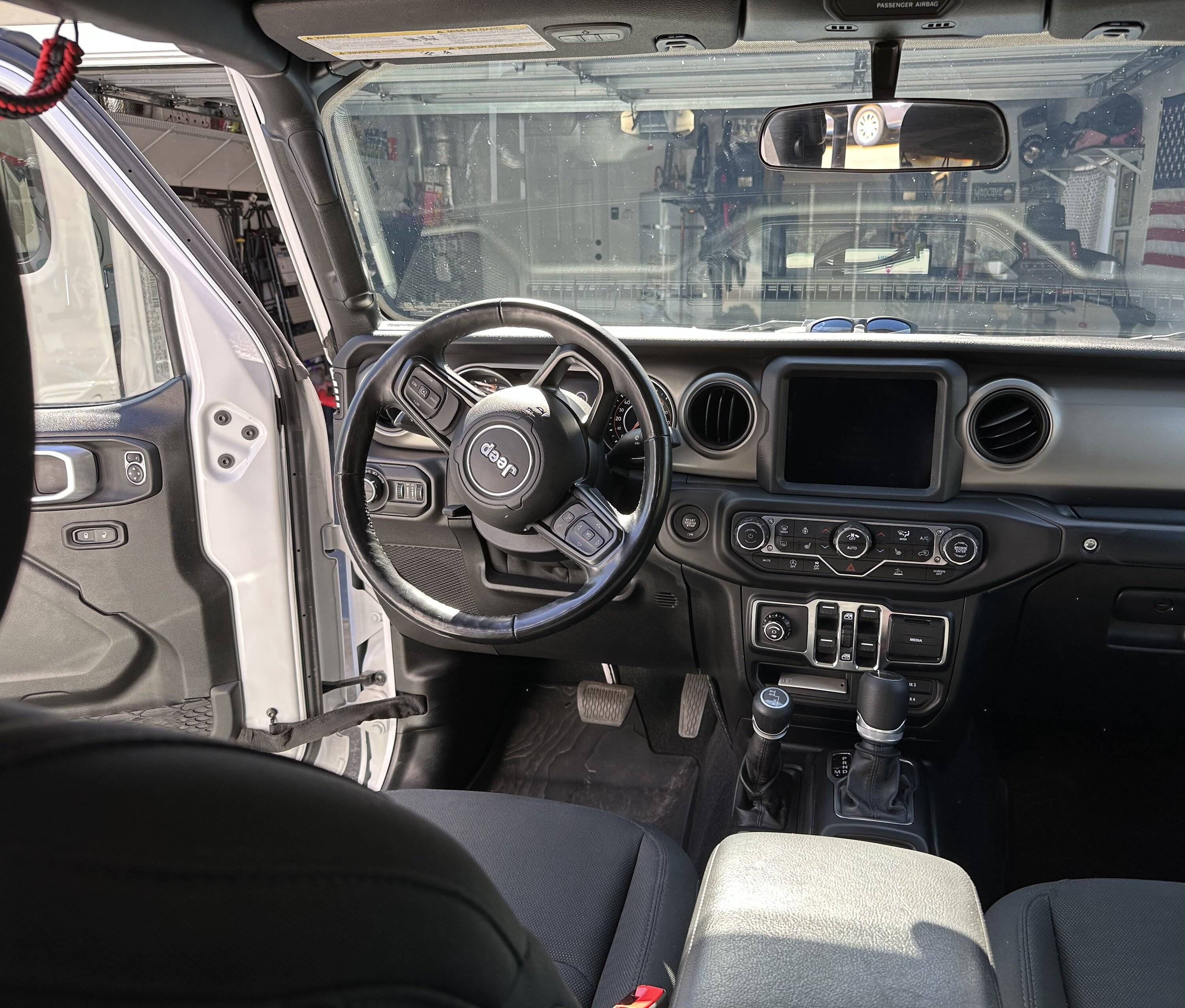 Jeep Gladiator 2020 Jeep Gladiator - Mopar lift / 37s / 4.88 - LOADED - 42.5K 55AB7571-AA12-4D0C-B4C5-1371686BC5EC