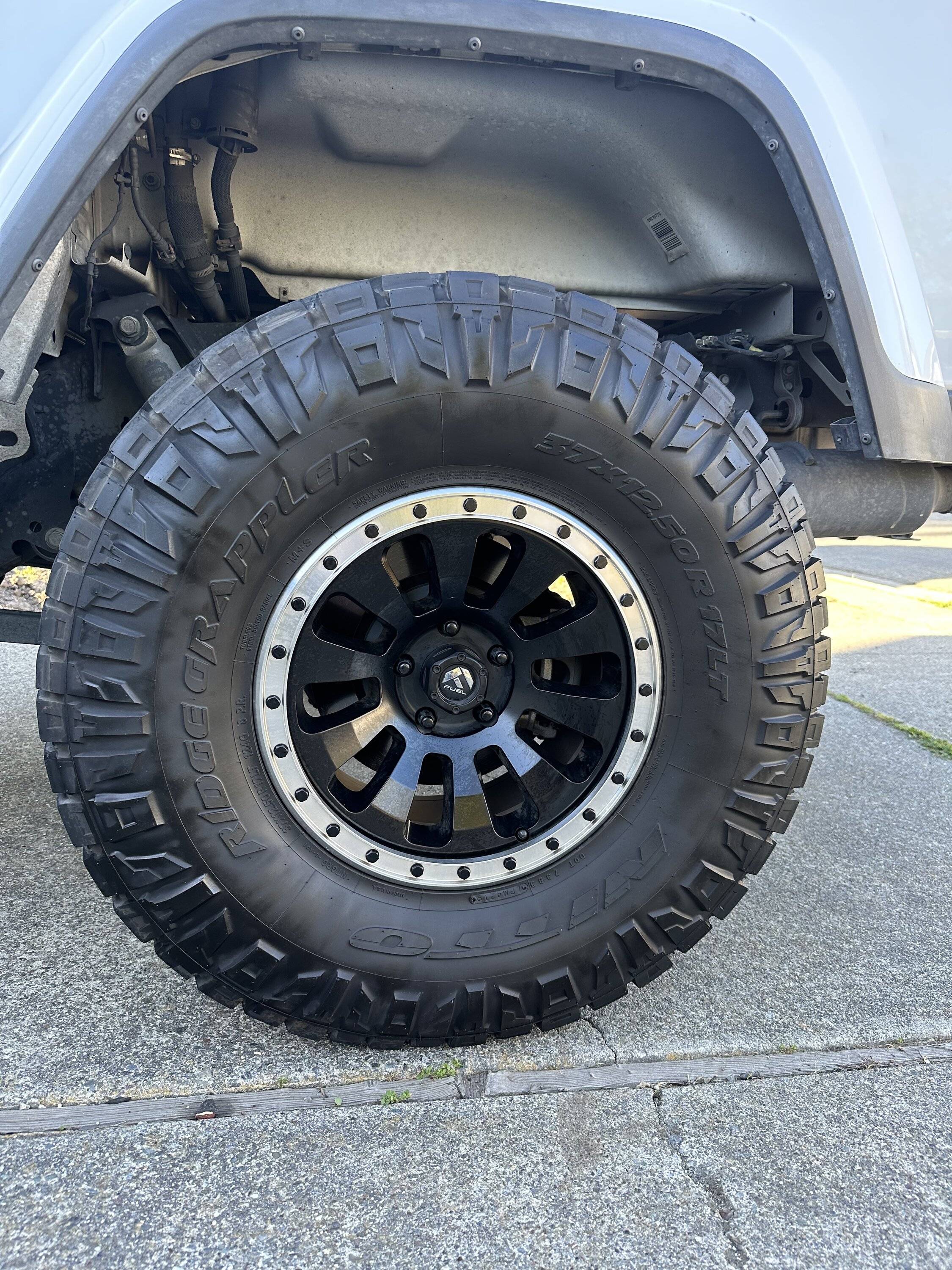 Jeep Gladiator 2020 Jeep Gladiator - Mopar lift / 37s / 4.88 - LOADED - 42.5K 98DE222E-5A07-4AD8-9C1E-8C4B220D4881