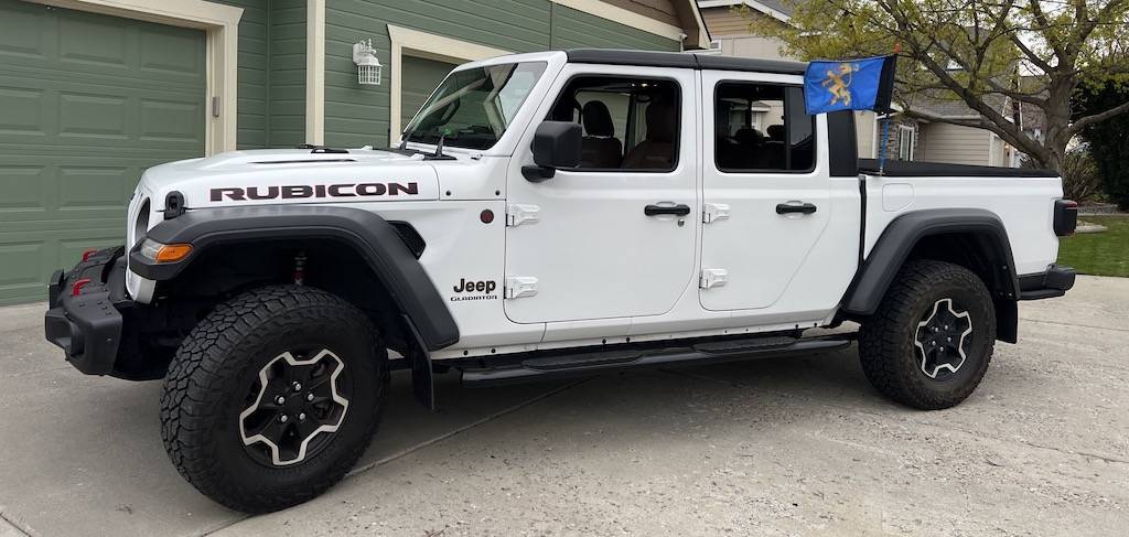 Jeep Gladiator Freedom Panels Off & Tube Doors to Fully Enclosed in 15 minutes IMG_3141