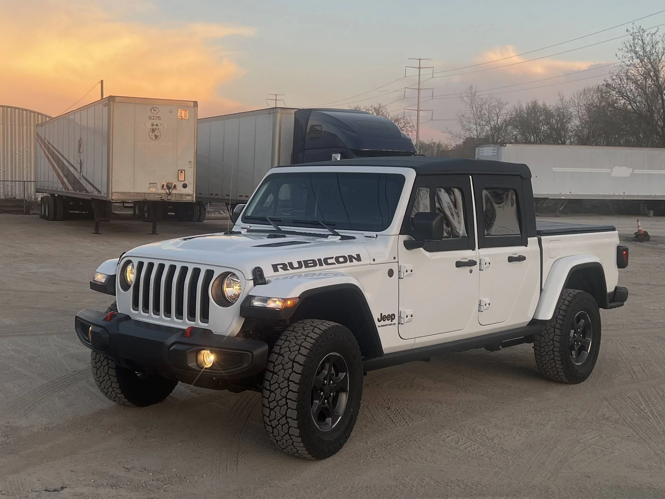 Jeep Gladiator BRIGHT WHITE Gladiator JT Club IMG_8833