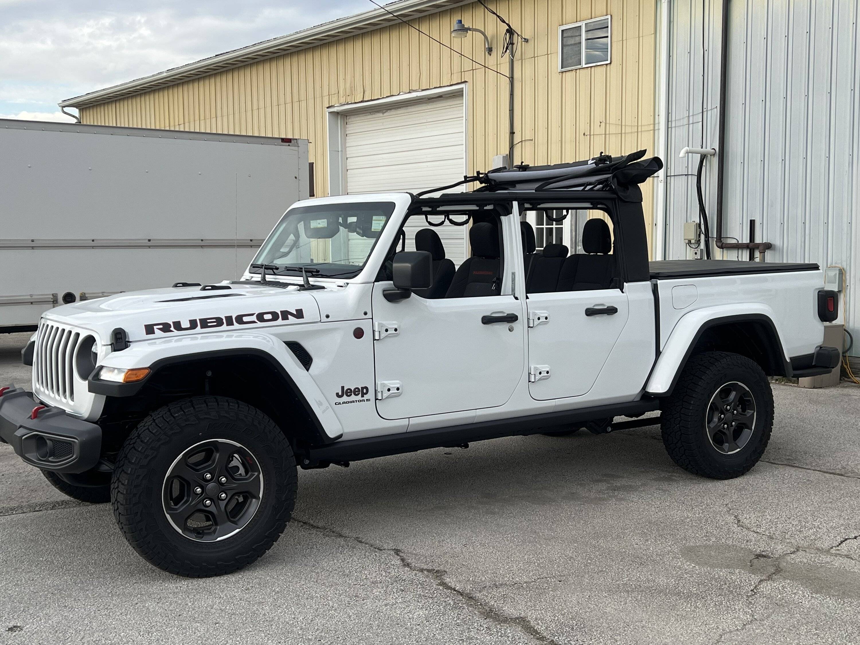 Jeep Gladiator BRIGHT WHITE Gladiator JT Club IMG_8821