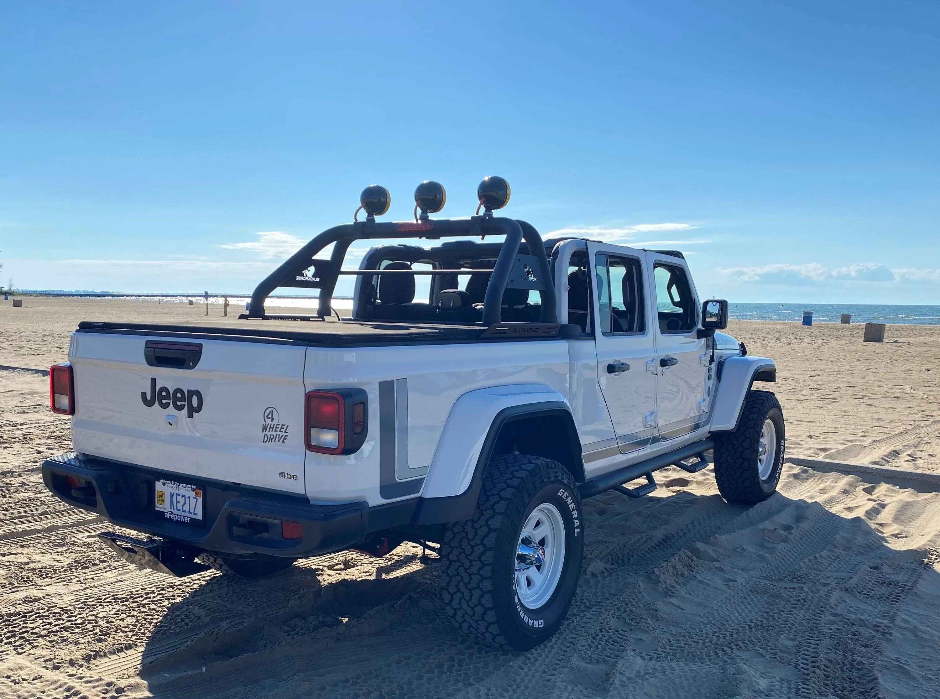 Jeep Gladiator Show Me Your Topless Pics Rear quarter