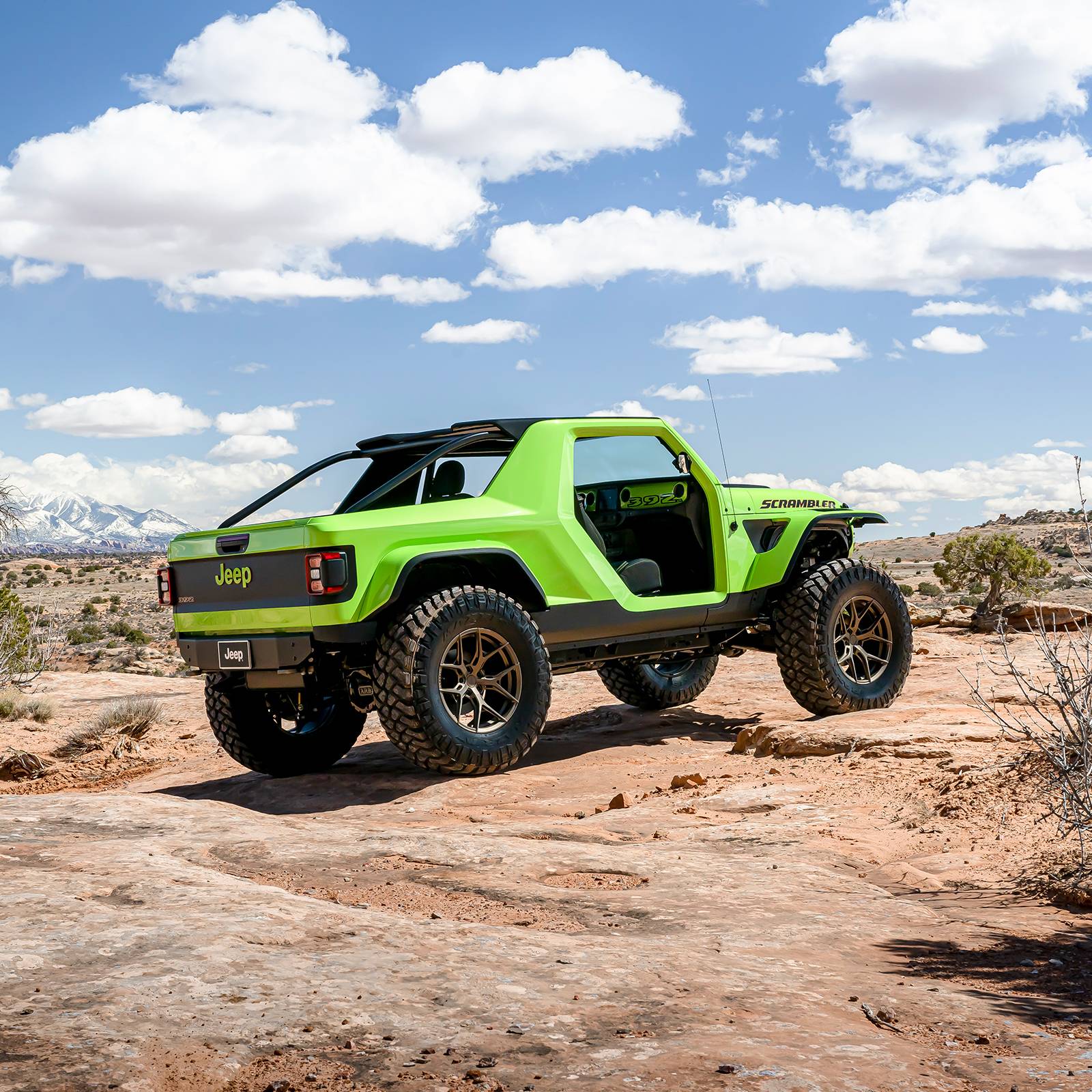 Jeep Gladiator Jeep Graphic Studio dash