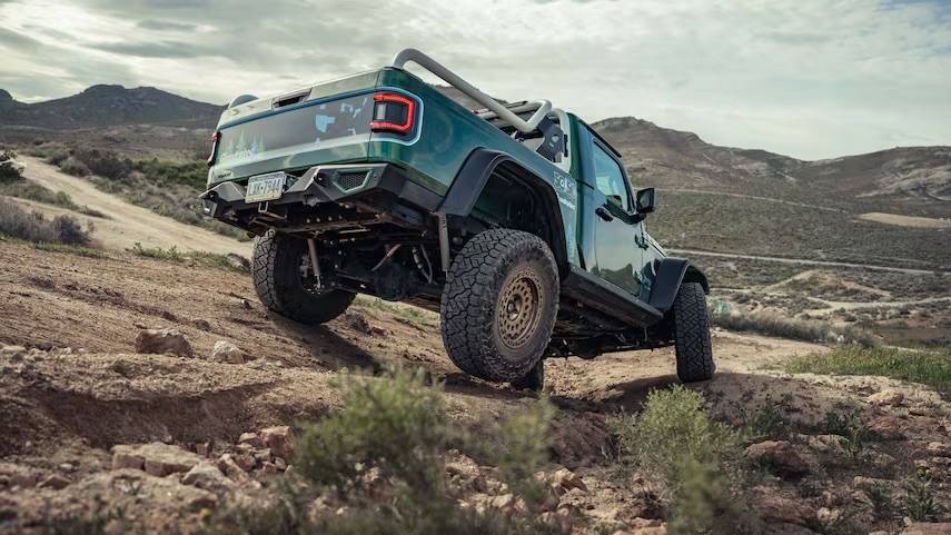Jeep Gladiator Quadratec's JTe Gladiator Build: The Forbidden Modern-Day Scrambler 038-quadratec-jeep-gladiator