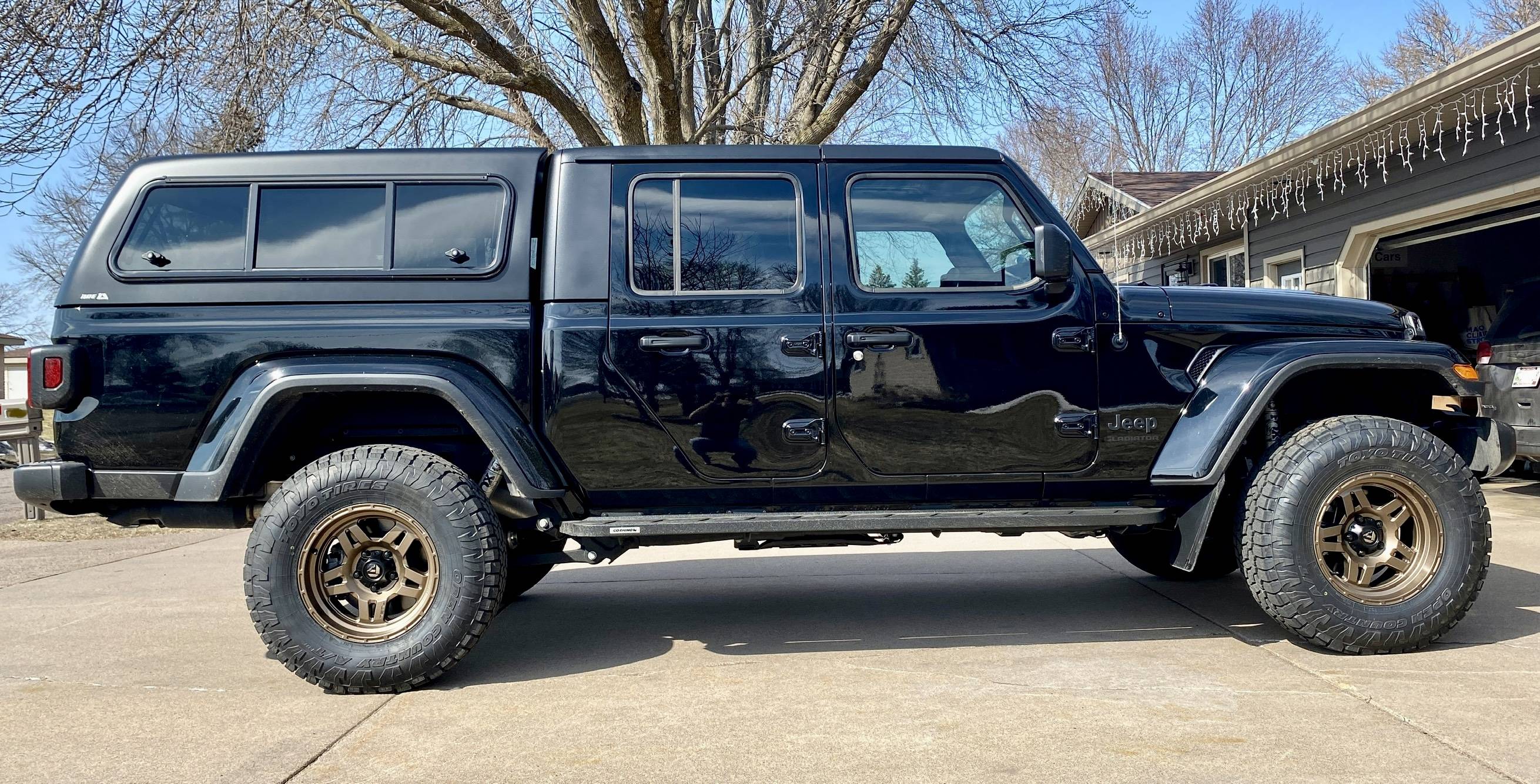 Jeep Gladiator Hung up the GM for a JT diesel 744ECBAC-9C44-4198-99AB-1332B400241D