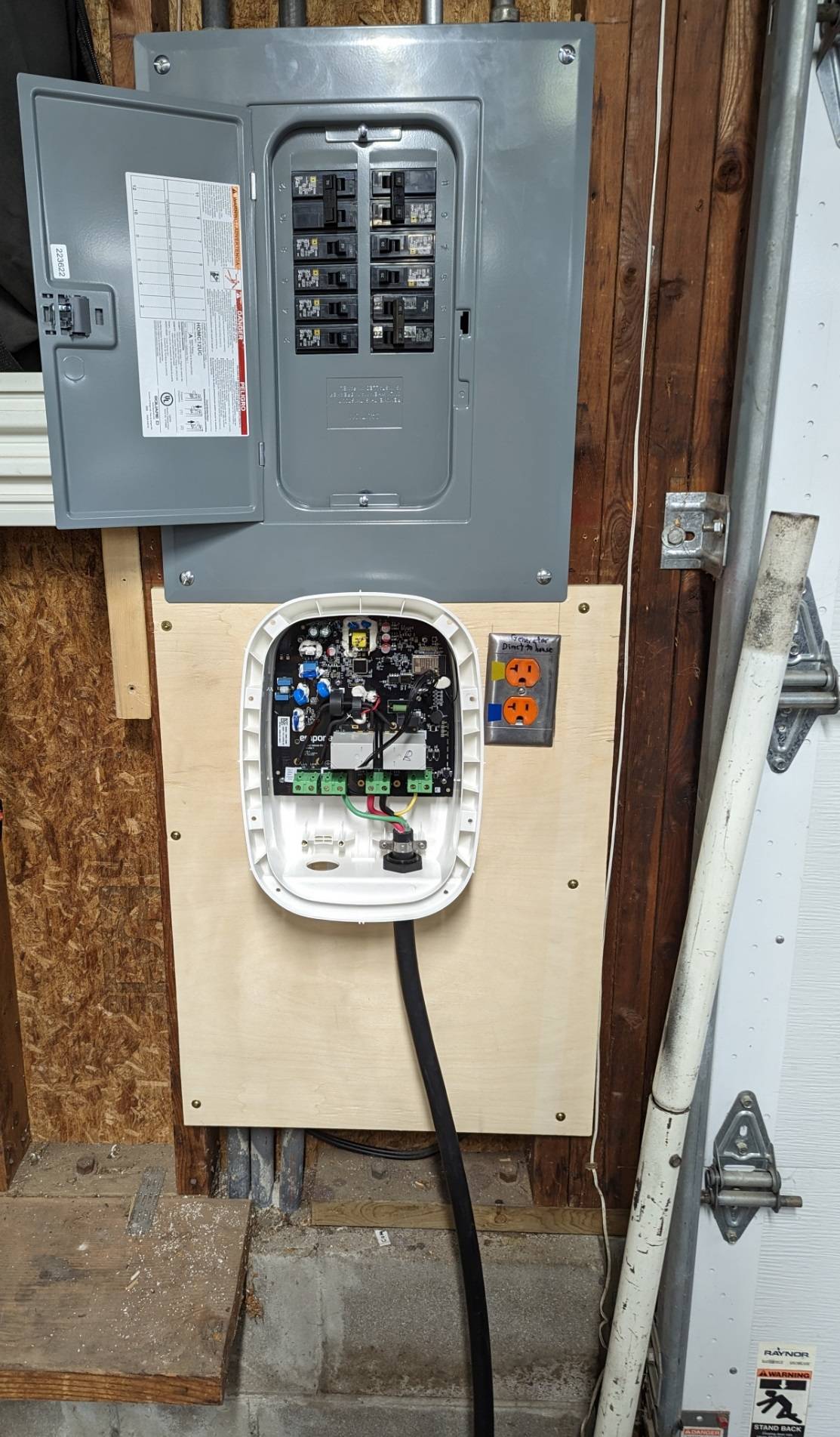 Jeep Gladiator Buying a Level 2 charger showed me a panel problem..... PXL_20230419_223547511