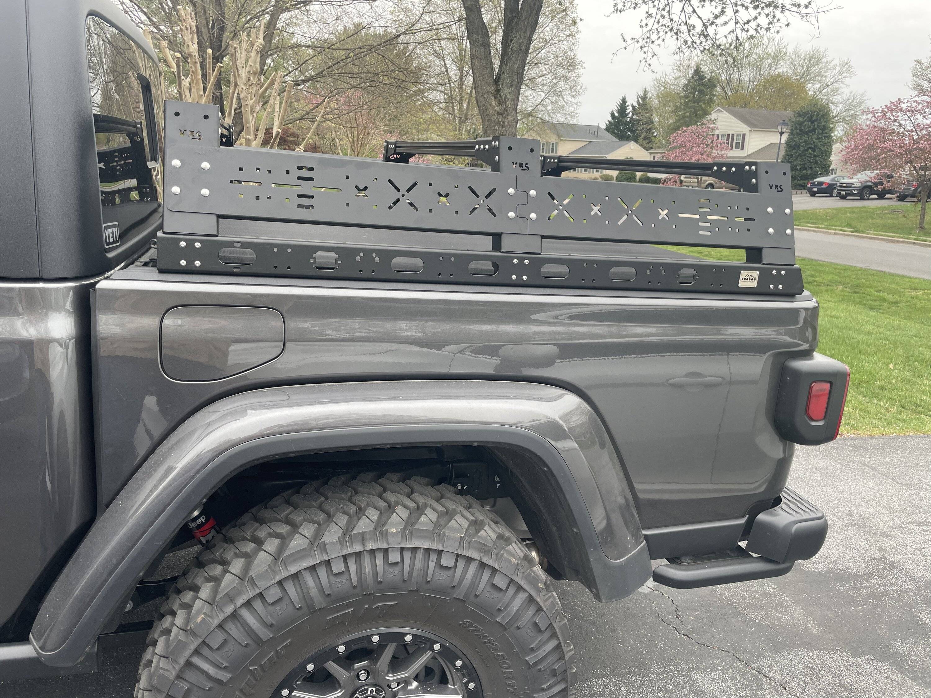 Jeep Gladiator New KbVoodoo VRS rack installed photos & feedback EFEFFAD0-AFD8-40D5-ACB6-163BF2F8E3D9