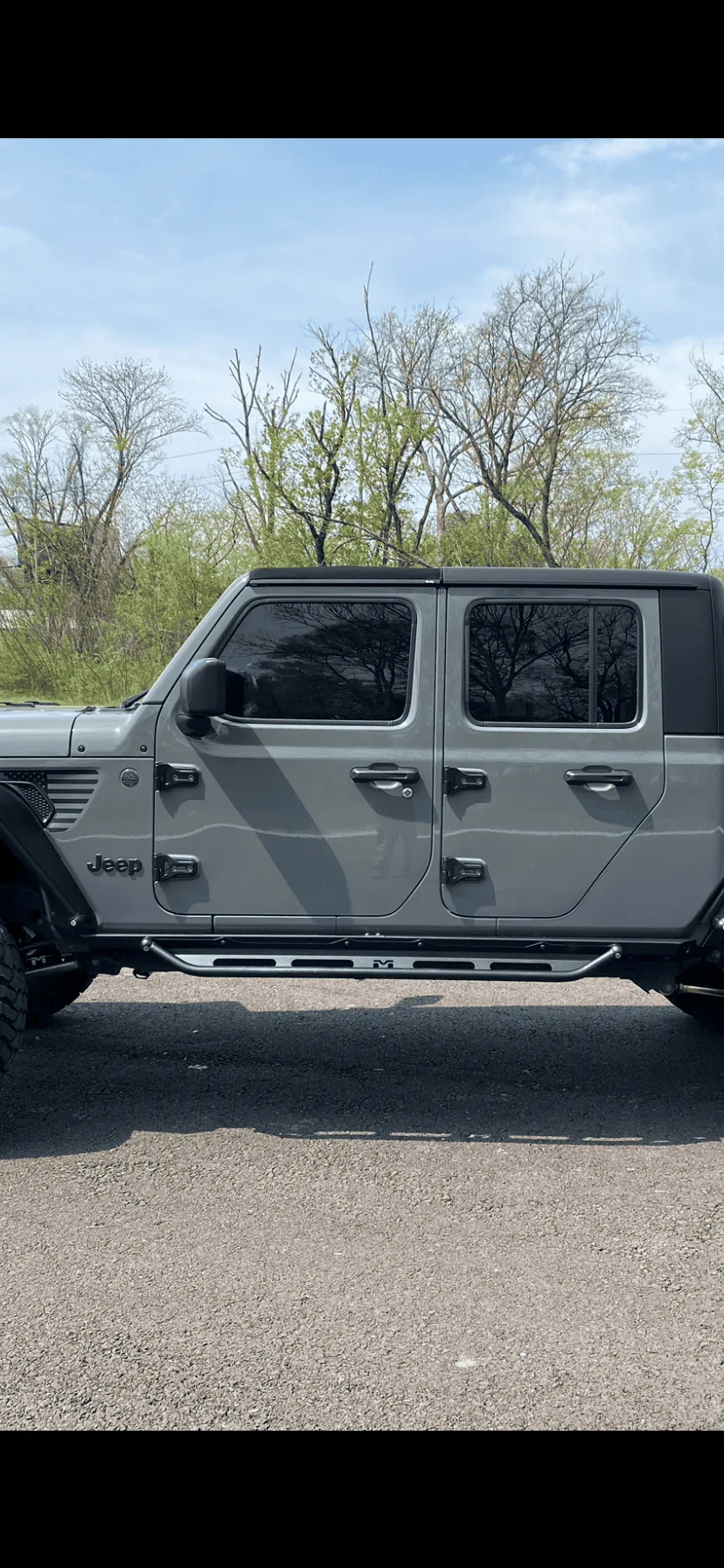 Jeep Gladiator Metalcloak overland rocksliders with flip steps 5BD3C4D2-C1D3-4F21-8EB3-776F167D6C25