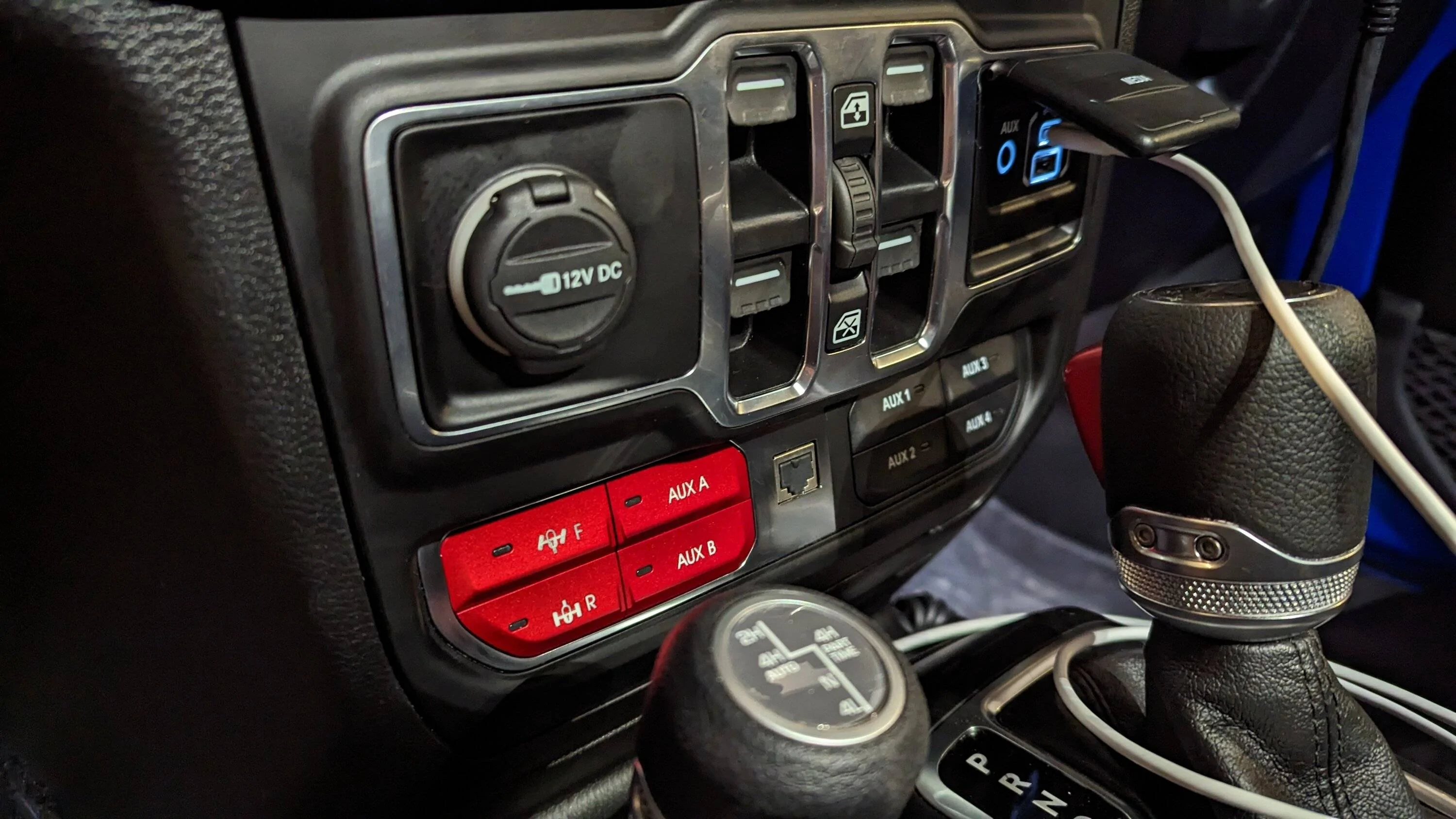 Jeep Gladiator Alaska Daily Drivers: Hydro Blue 80A and Bright White JTR PXL_20230421_032555073