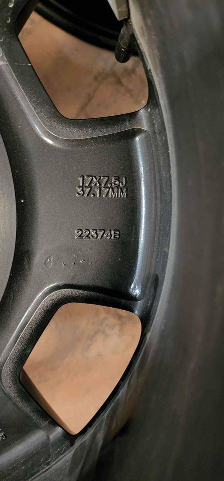 Jeep Gladiator Opinions before I order wheels/tires Stock rim size