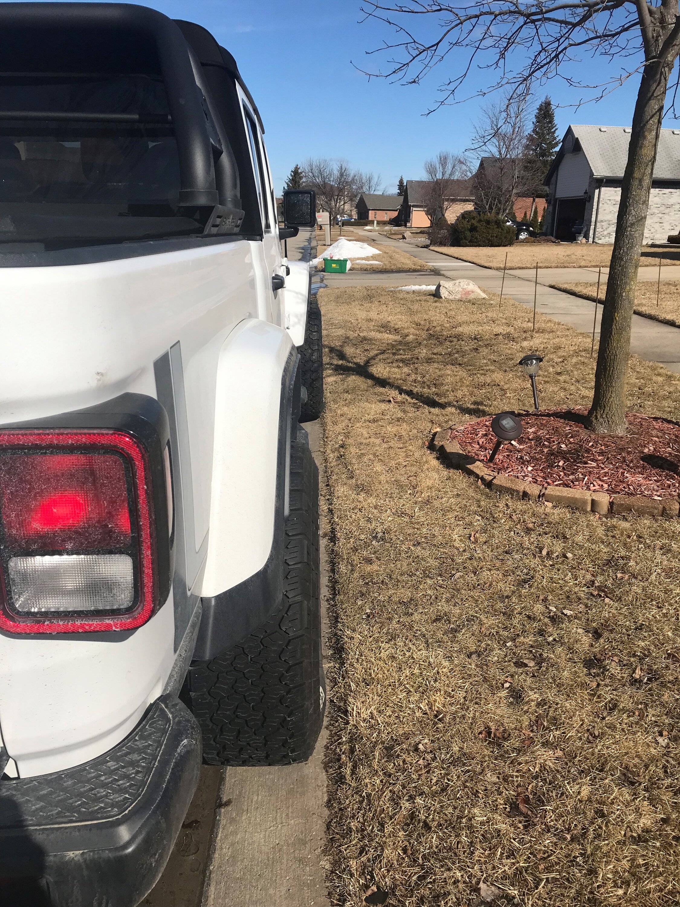 Jeep Gladiator Opinions before I order wheels/tires wheel poke front and back 2
