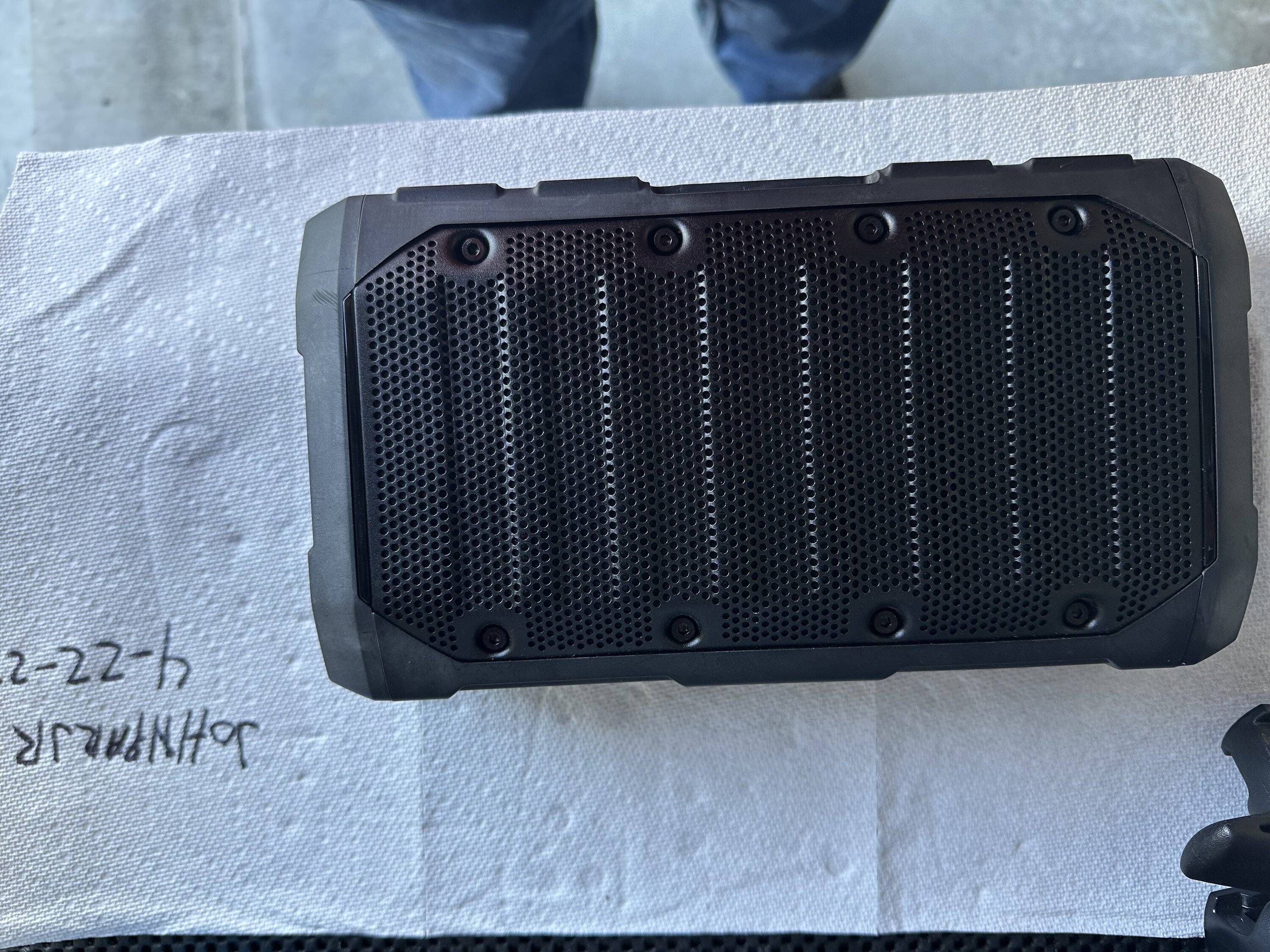 Jeep Gladiator WIRELESS BLUETOOTH SPEAKER - MOPAR (6LQ27TX7AE) IMG_1784