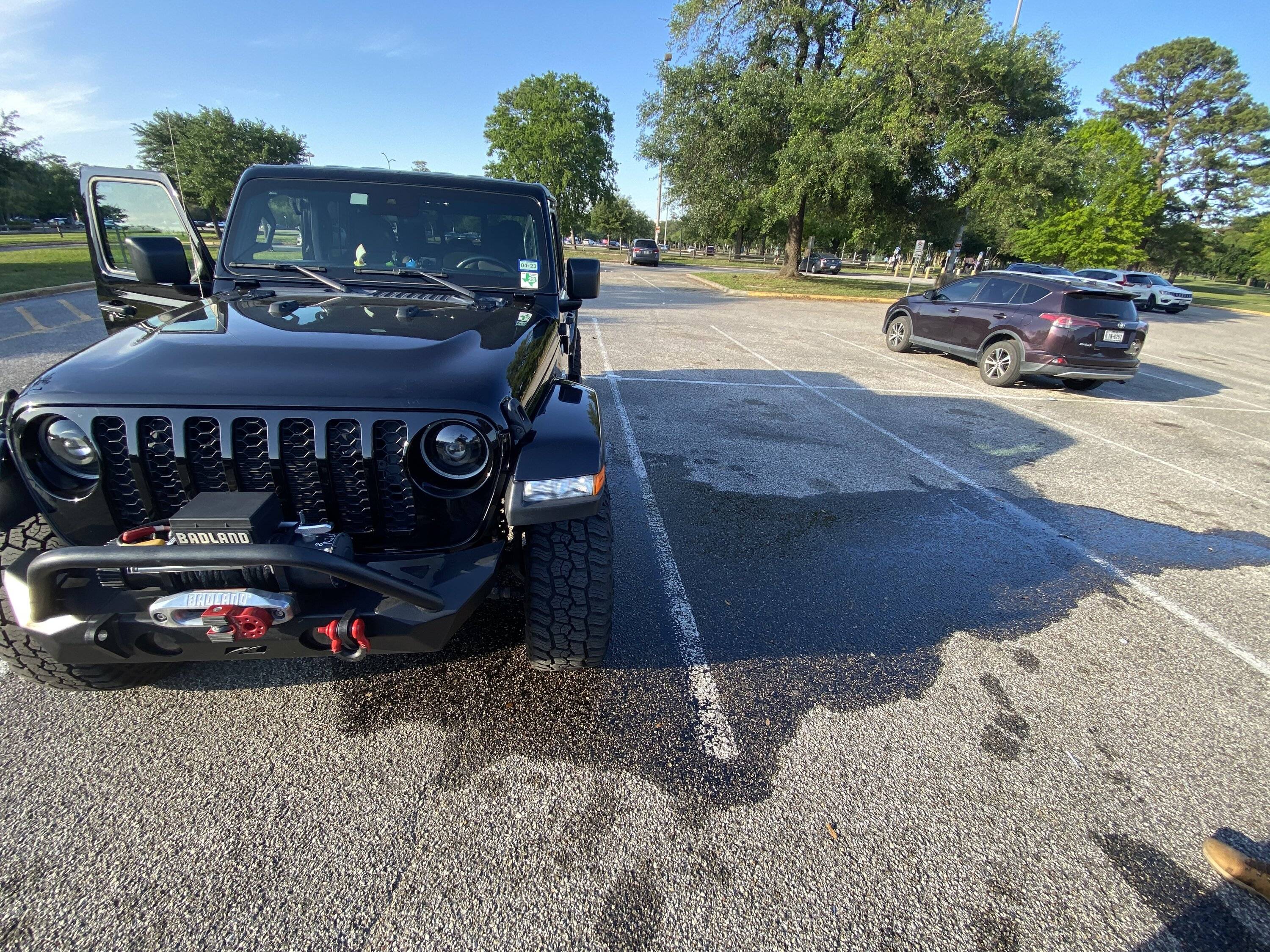 Jeep Gladiator Well this ruined my day 9BBB8360-2CF4-48ED-B3E6-F8B7C5968699