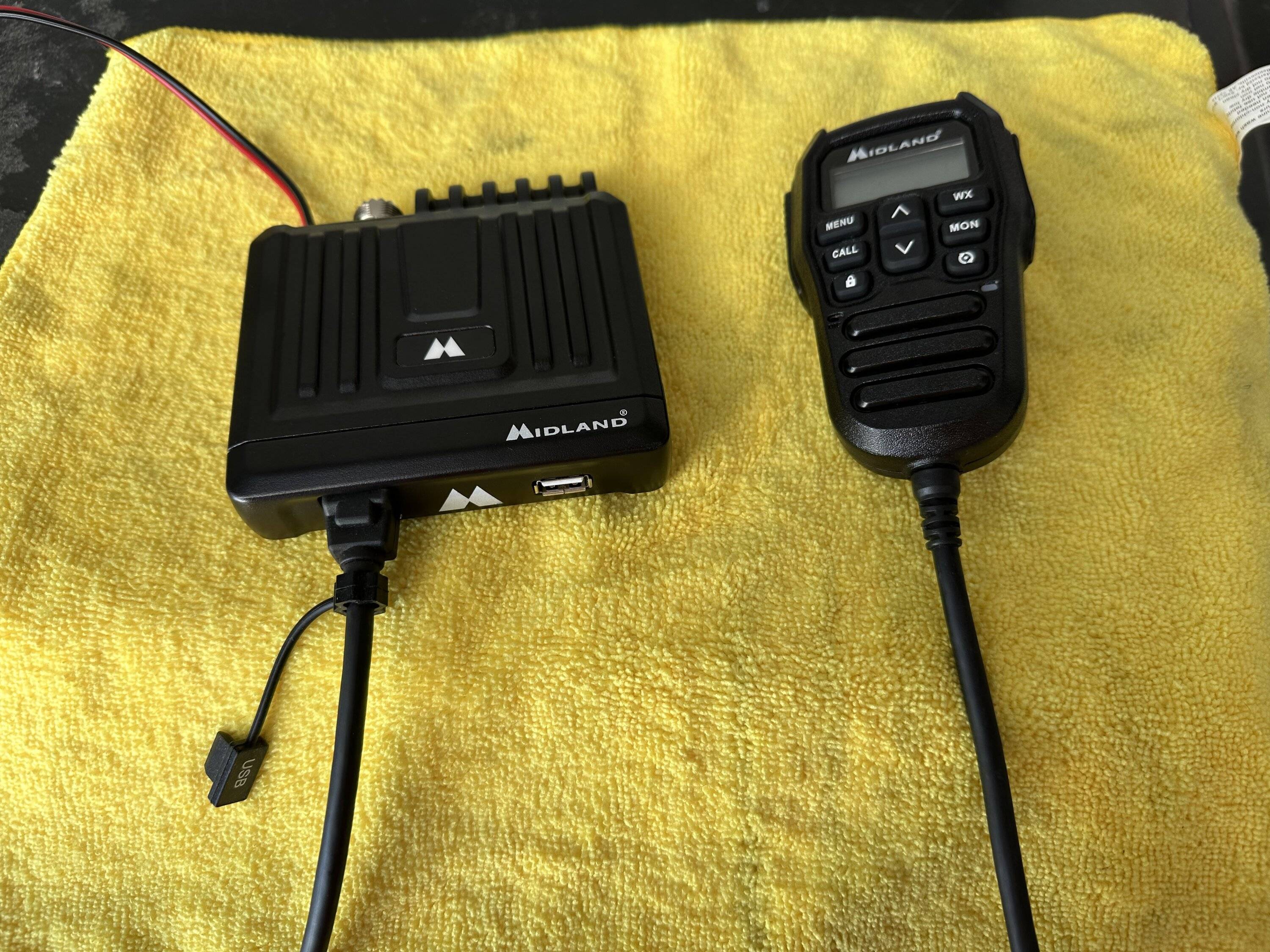 Jeep Gladiator MXT275 MICROMOBILE®TWO-WAY RADIO IMG_1725