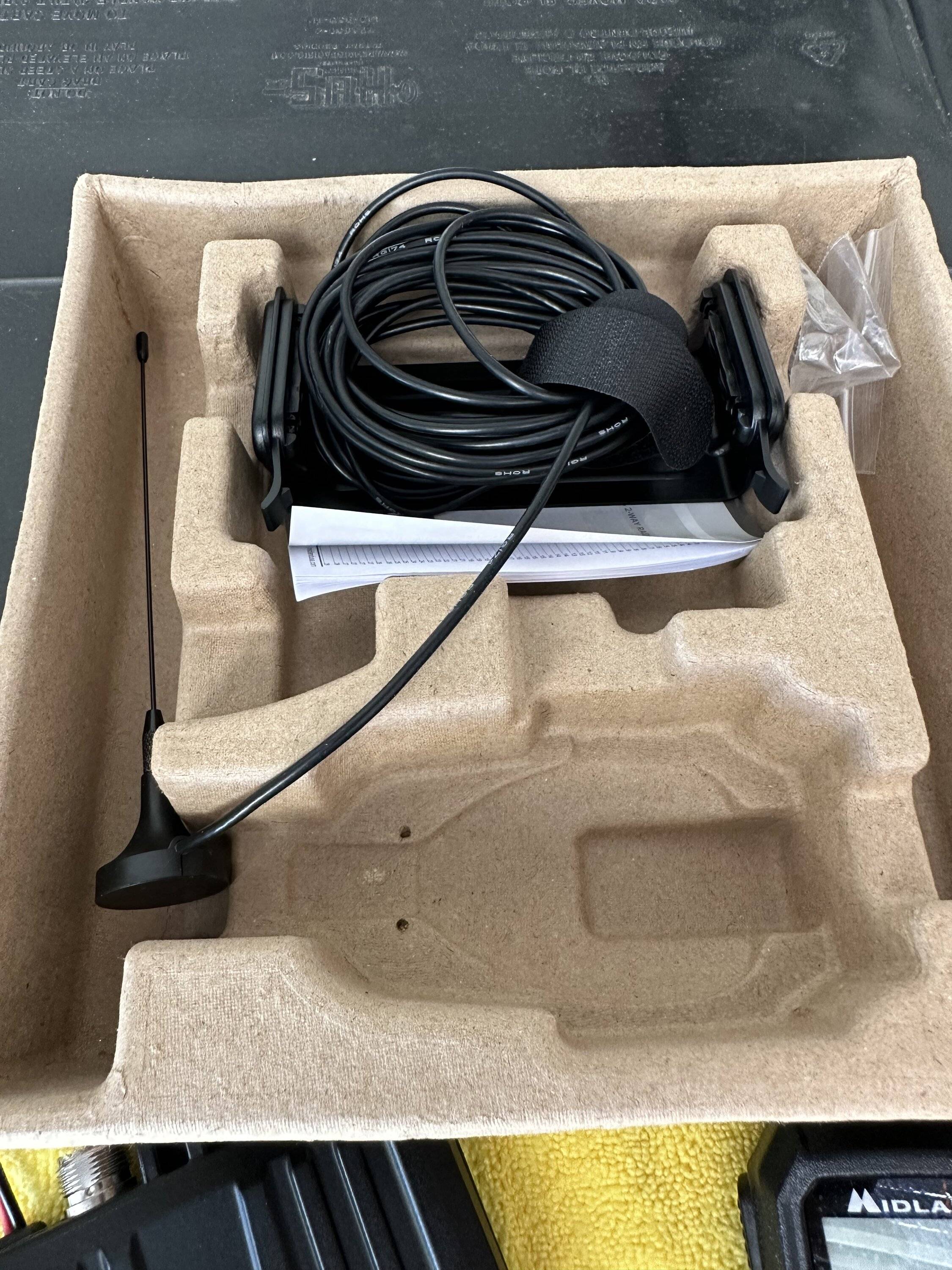 Jeep Gladiator MXT275 MICROMOBILE®TWO-WAY RADIO IMG_1727