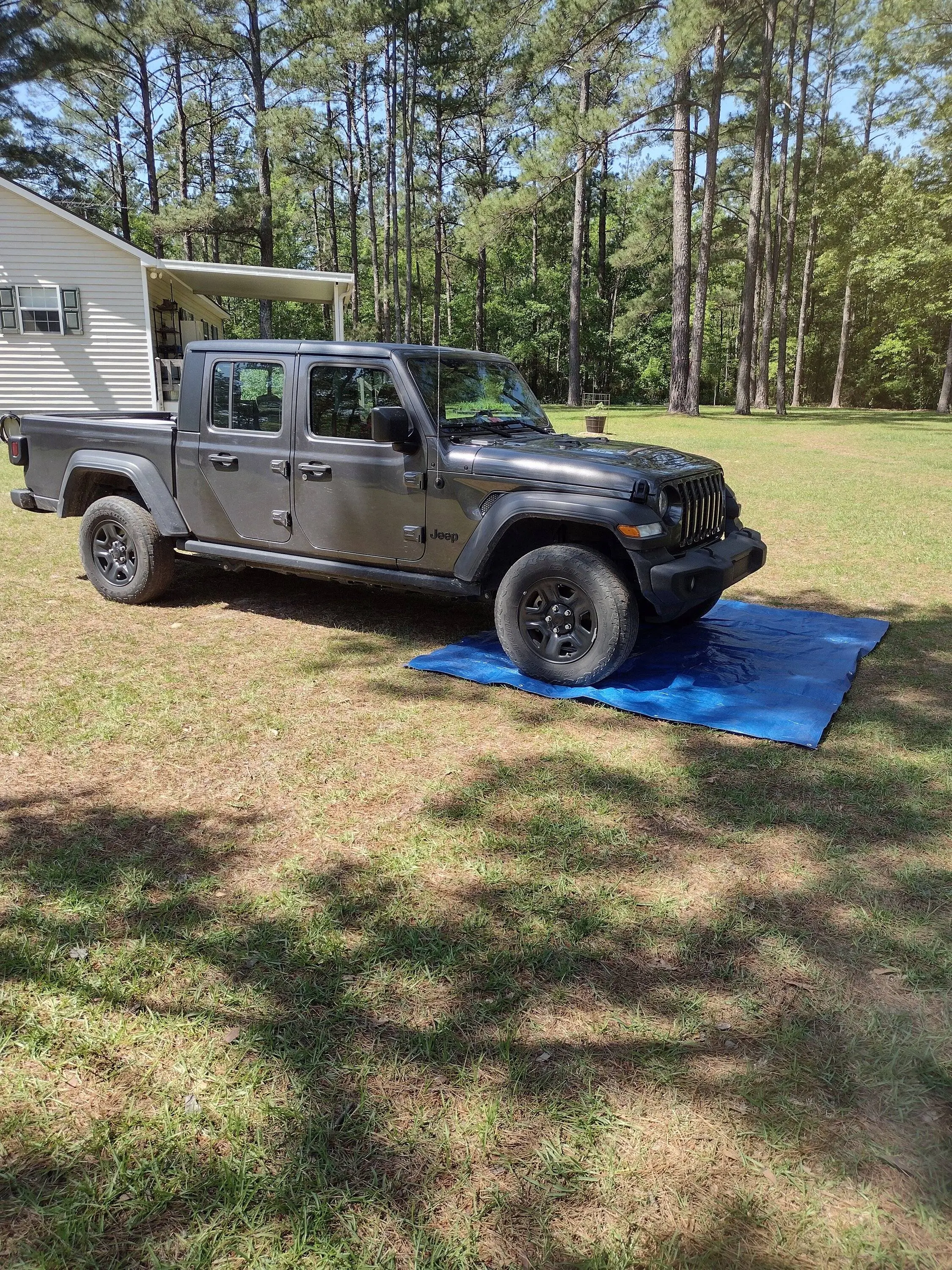 Jeep Gladiator Thank you! Swapped to Sport S max tow springs IMG_20230420_114008968_HDR