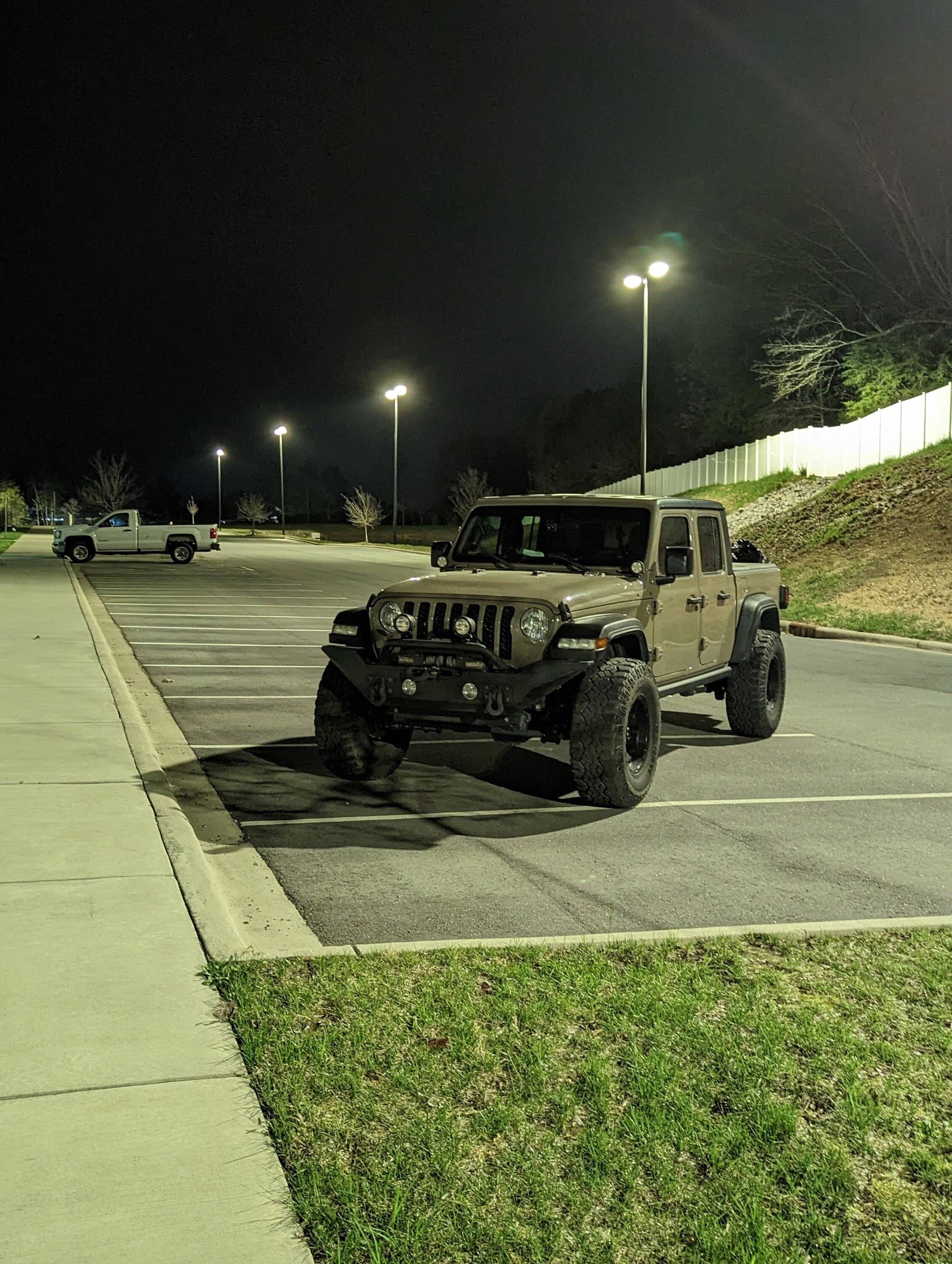 Jeep Gladiator Nitto Recon Grappler 37x11.5R17 on 2020 Mojave PXL_20230310_061643019.PORTRAIT