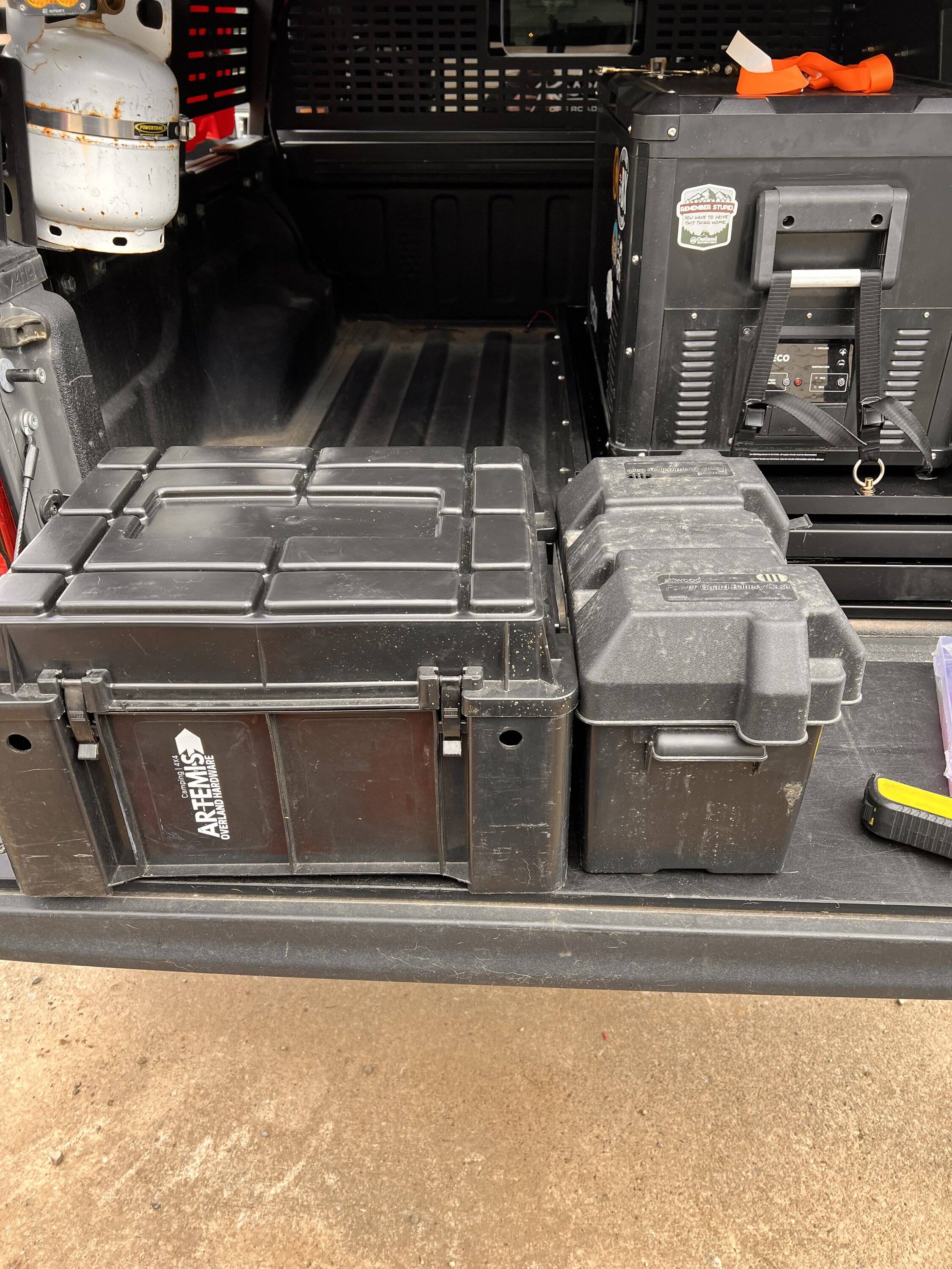 Jeep Gladiator Second aux battery - bed or in cab IMG_7230