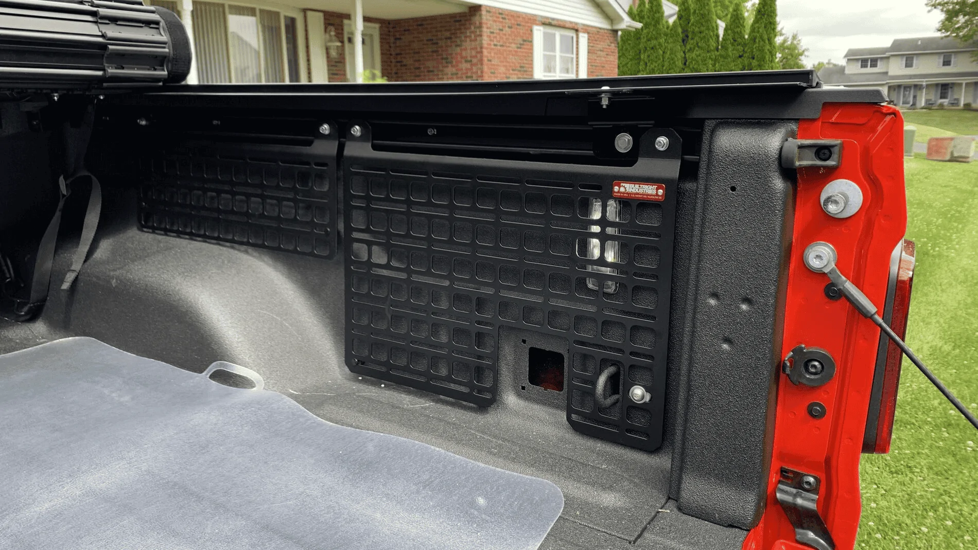 Jeep Gladiator Builtright bedside MOLLE rack panel system - both sides and cab wall 1682370513471