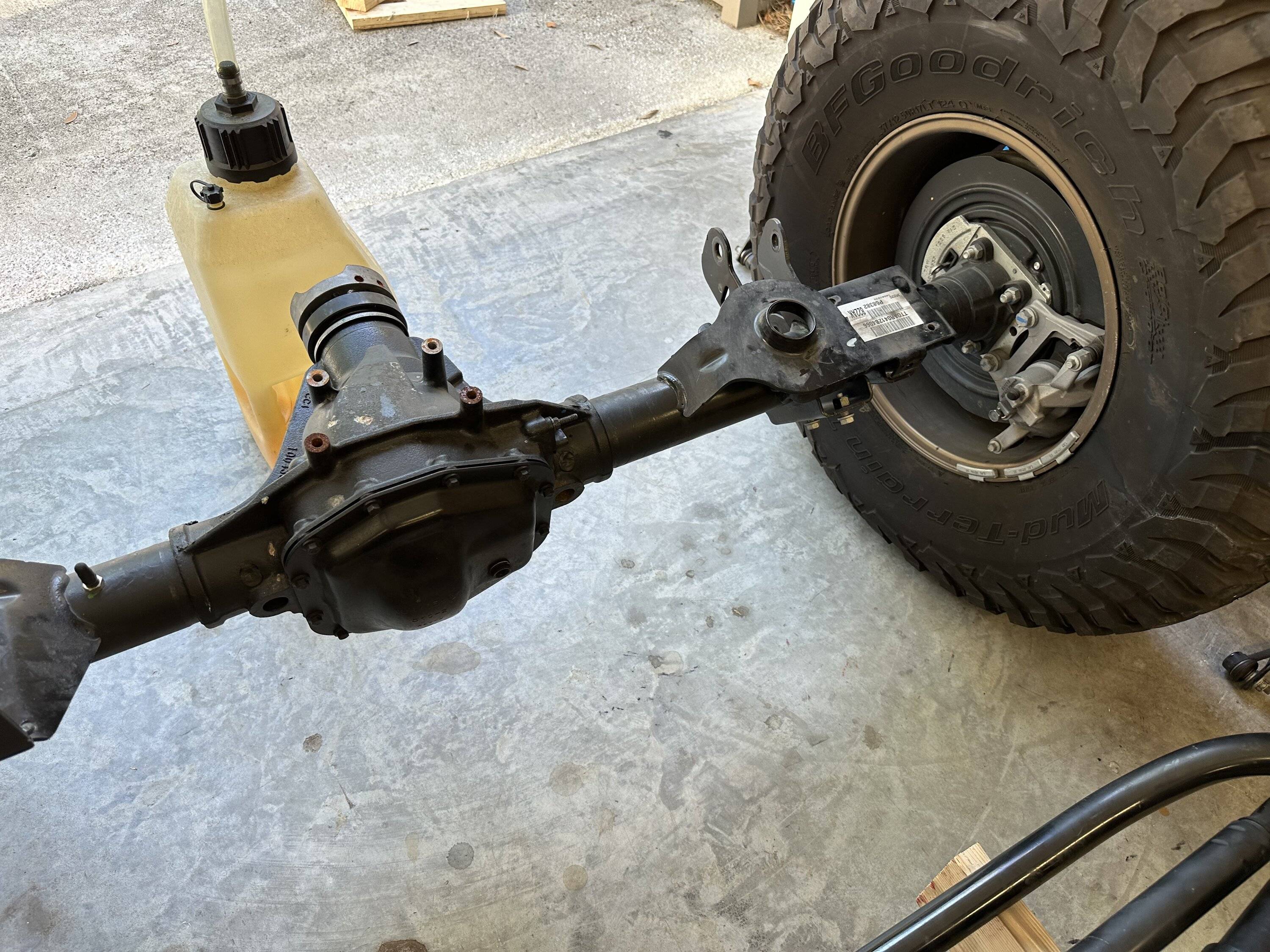 Jeep Gladiator 4000$ Rubicon diesel D44s for sale with driveshafts and control arms avail. IMG_0281