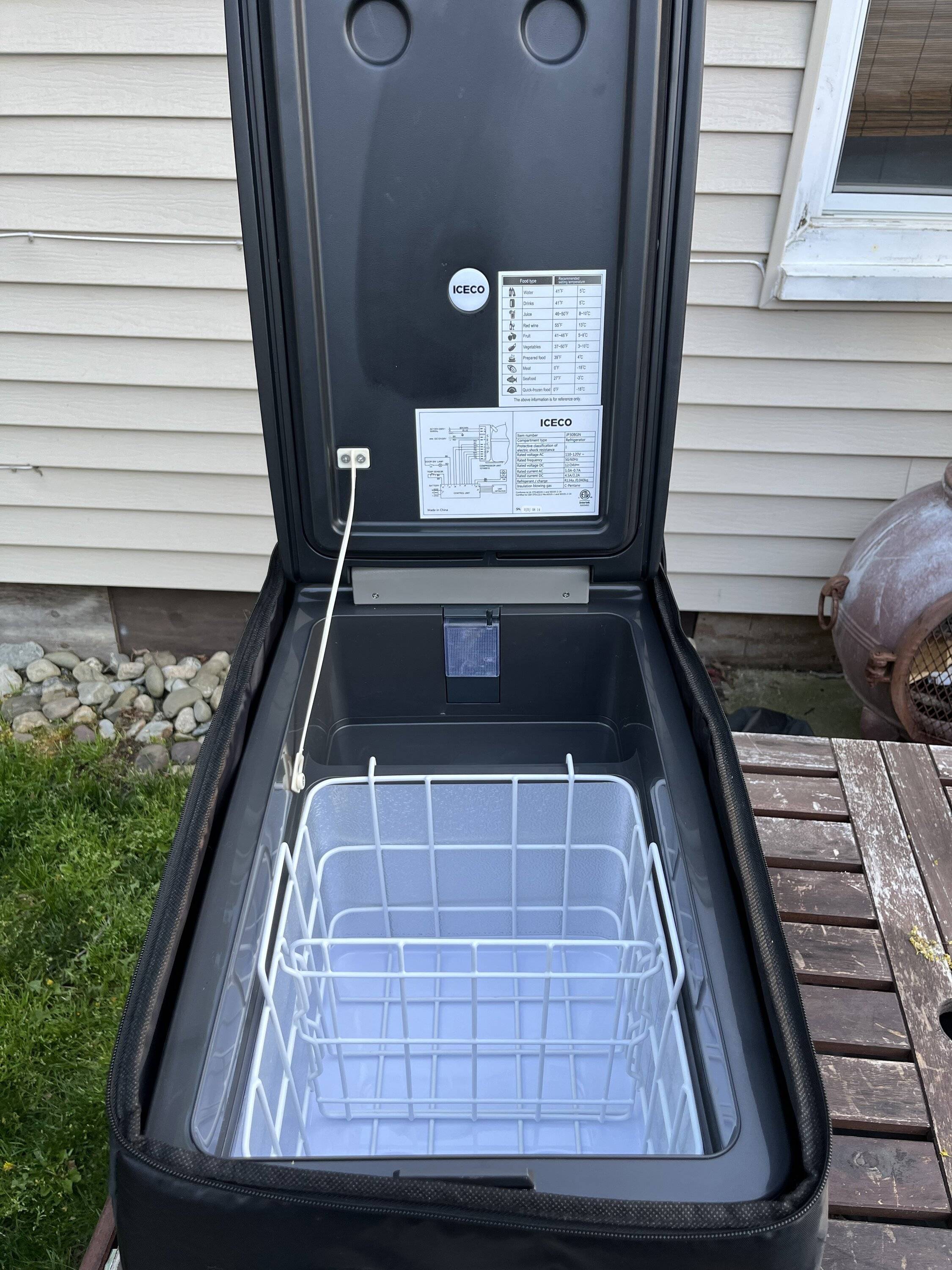 Jeep Gladiator ICECO JP30 fridge cooler IMG_0237
