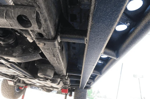 Jeep Gladiator Rock Hard VS White Knuckle Sliders 1682561834810