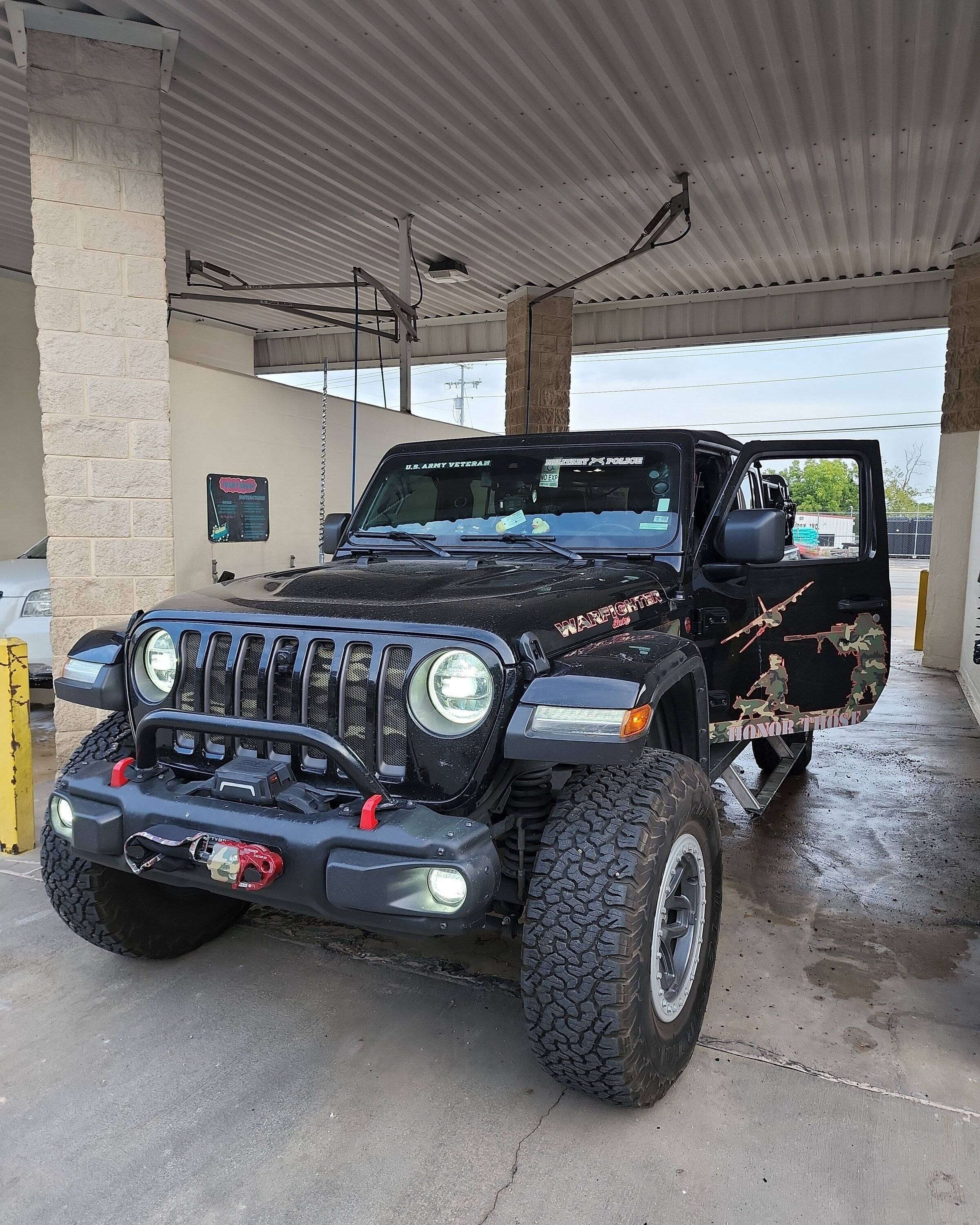 Jeep Gladiator "Betsy" The Memorial Gladiator IMG_20230421_234716_579