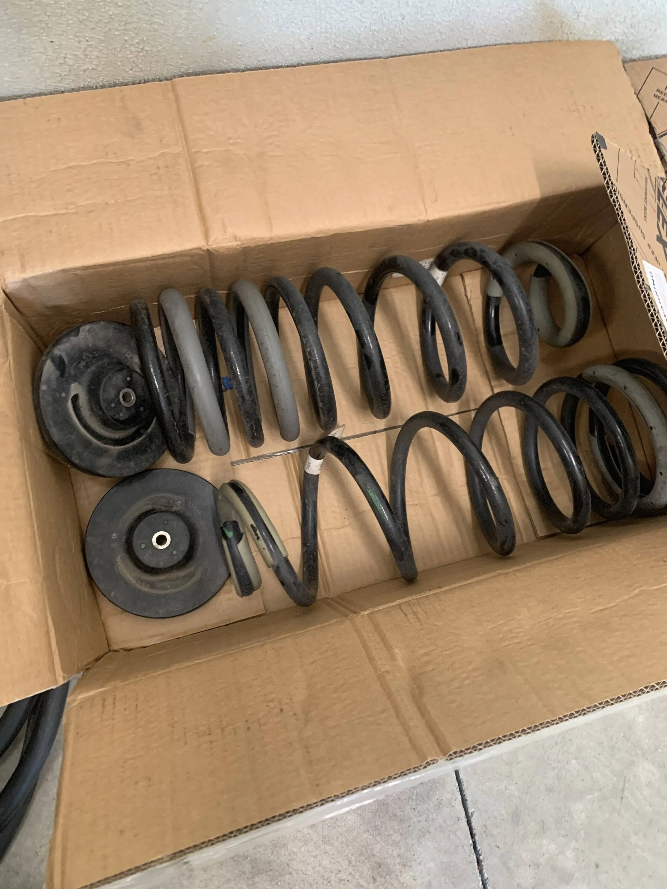 Jeep Gladiator Teraflex 2.5” springs IMG_5486