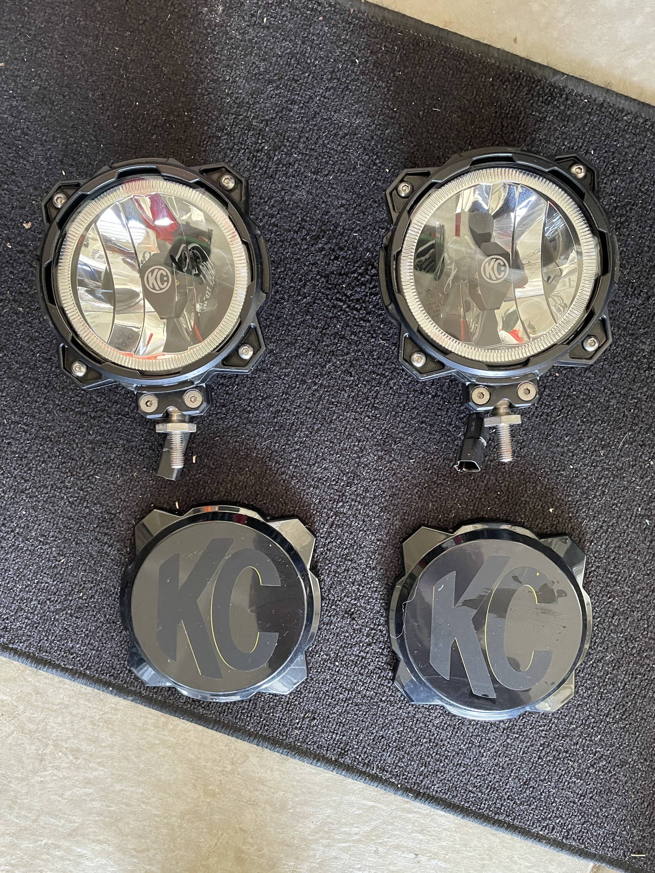 Jeep Gladiator KC Hilites Gravity LED Pro6 Driving lights- $325 EBC0BE81-13FF-4716-81A2-BB4BF11A569C