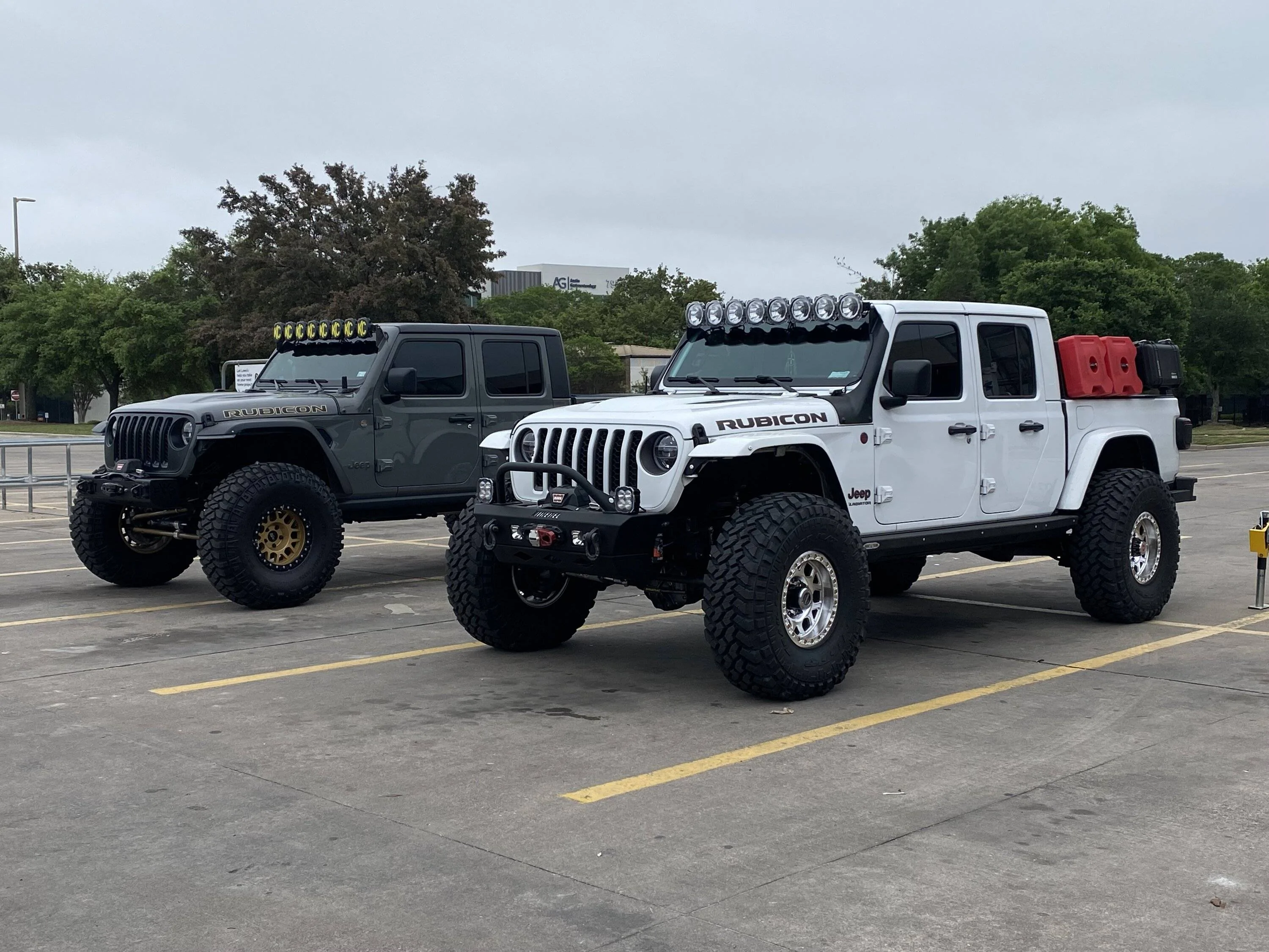 Jeep Gladiator Let's see your 40" Tires! IMG_1636