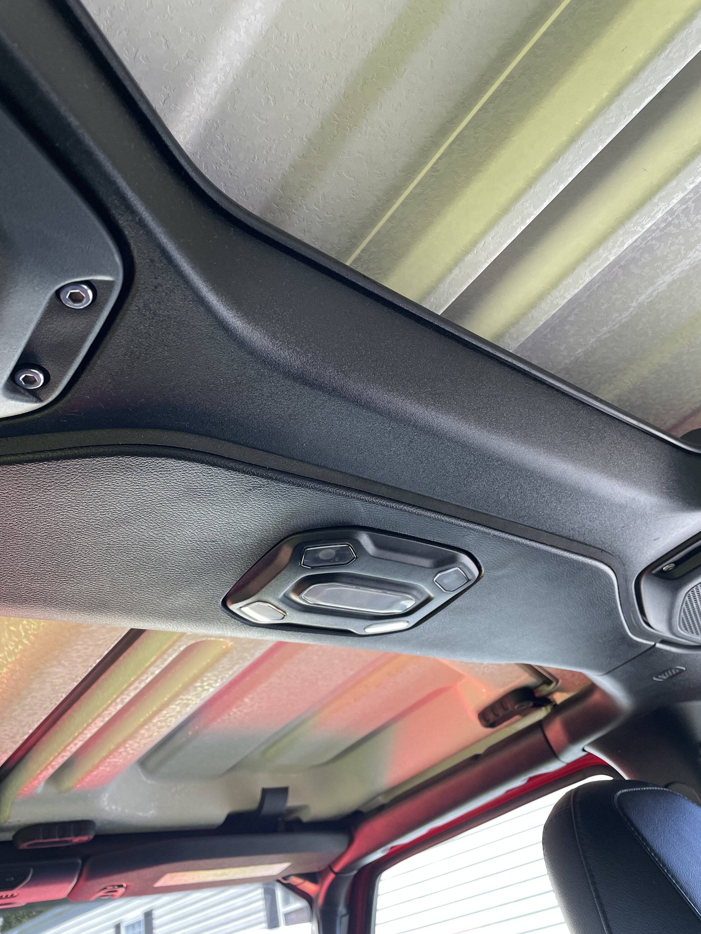 Jeep Gladiator Sound bar rattle image