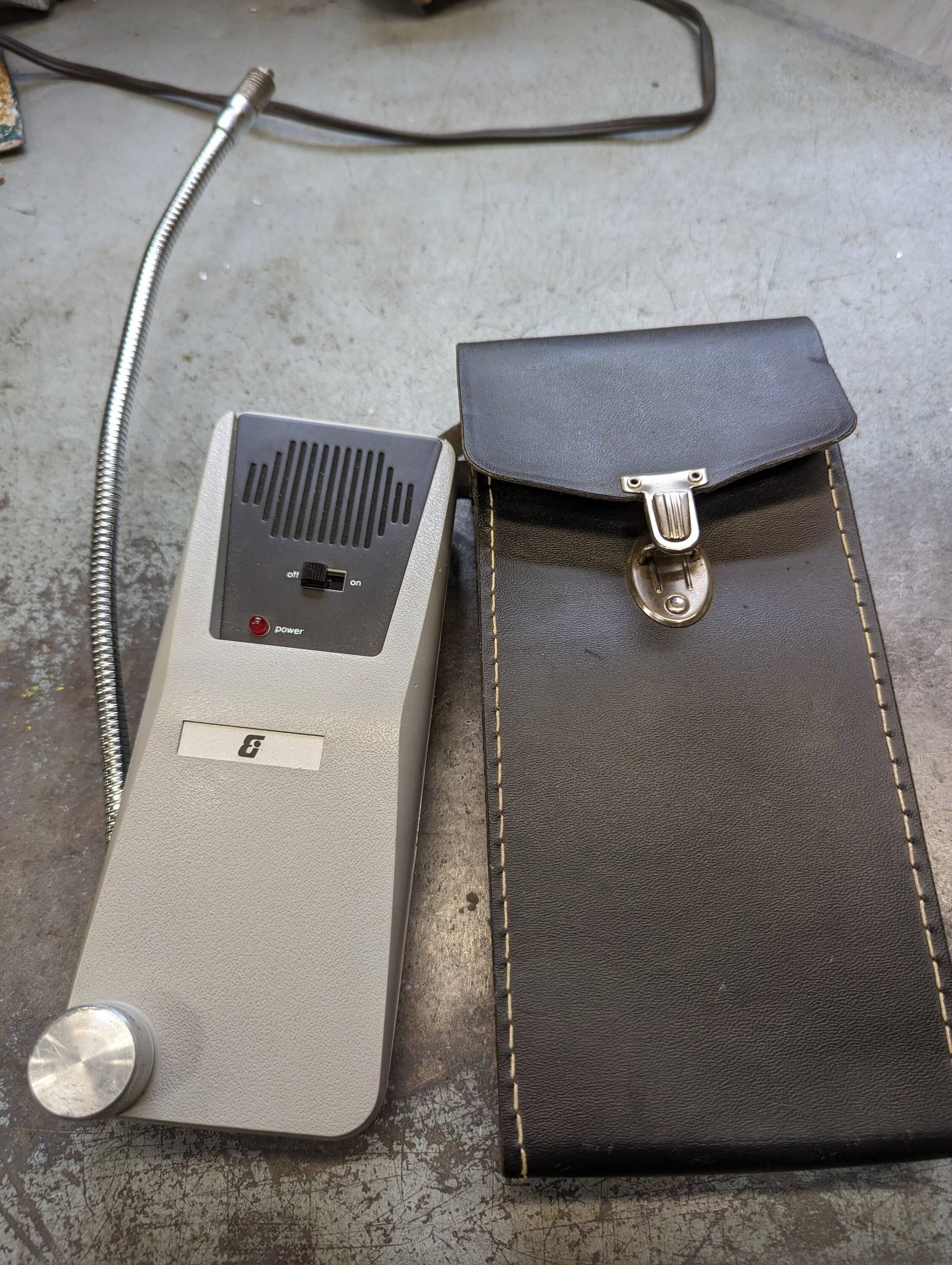 Jeep Gladiator Waay off-topic - any HVAC contractors here? leak-tester