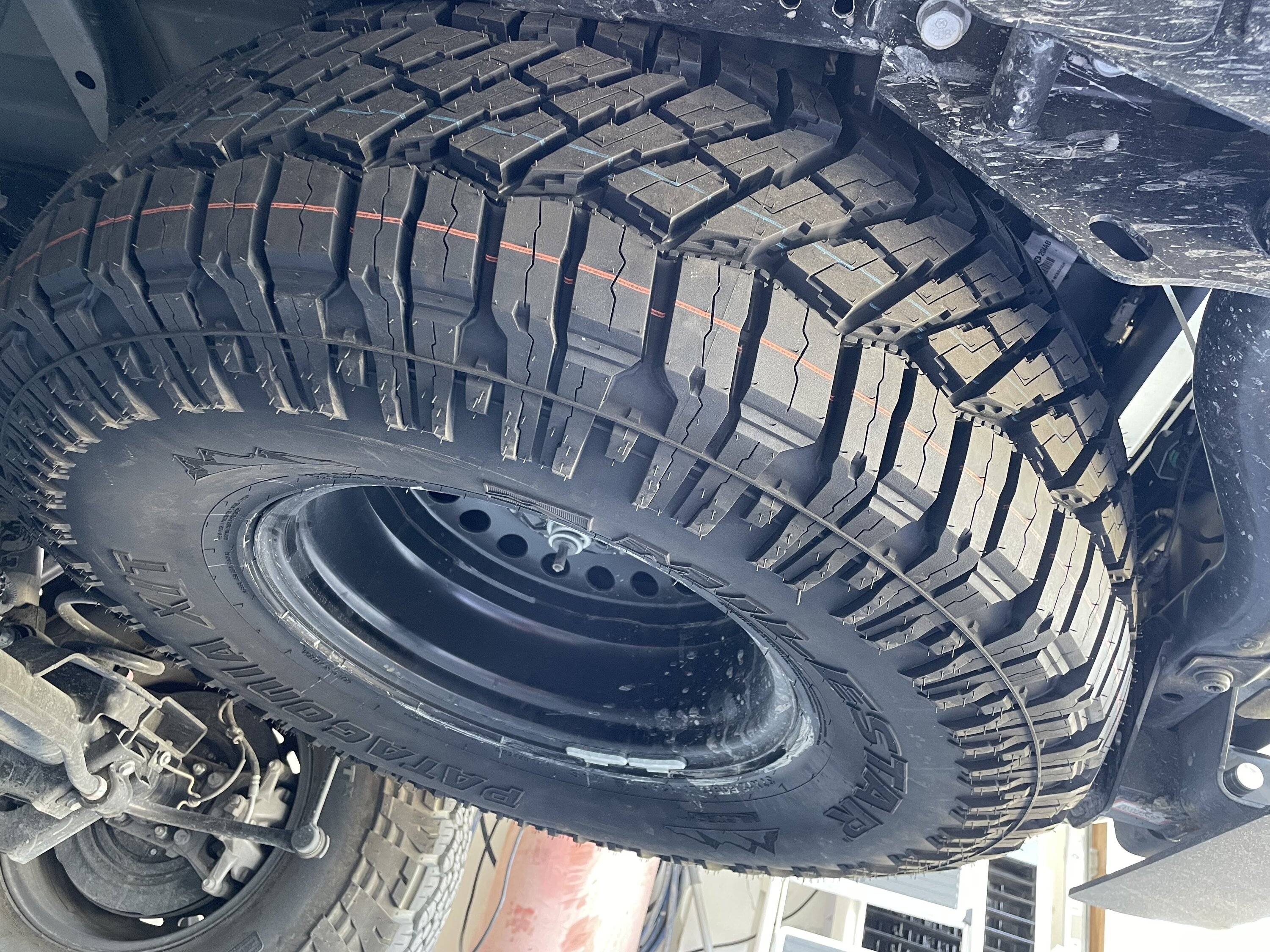 Jeep Gladiator Milestar Patagonia XT 37x12.5R17 as Spare ABEB3EB0-3A23-417A-A4C6-351FBBE8B25C