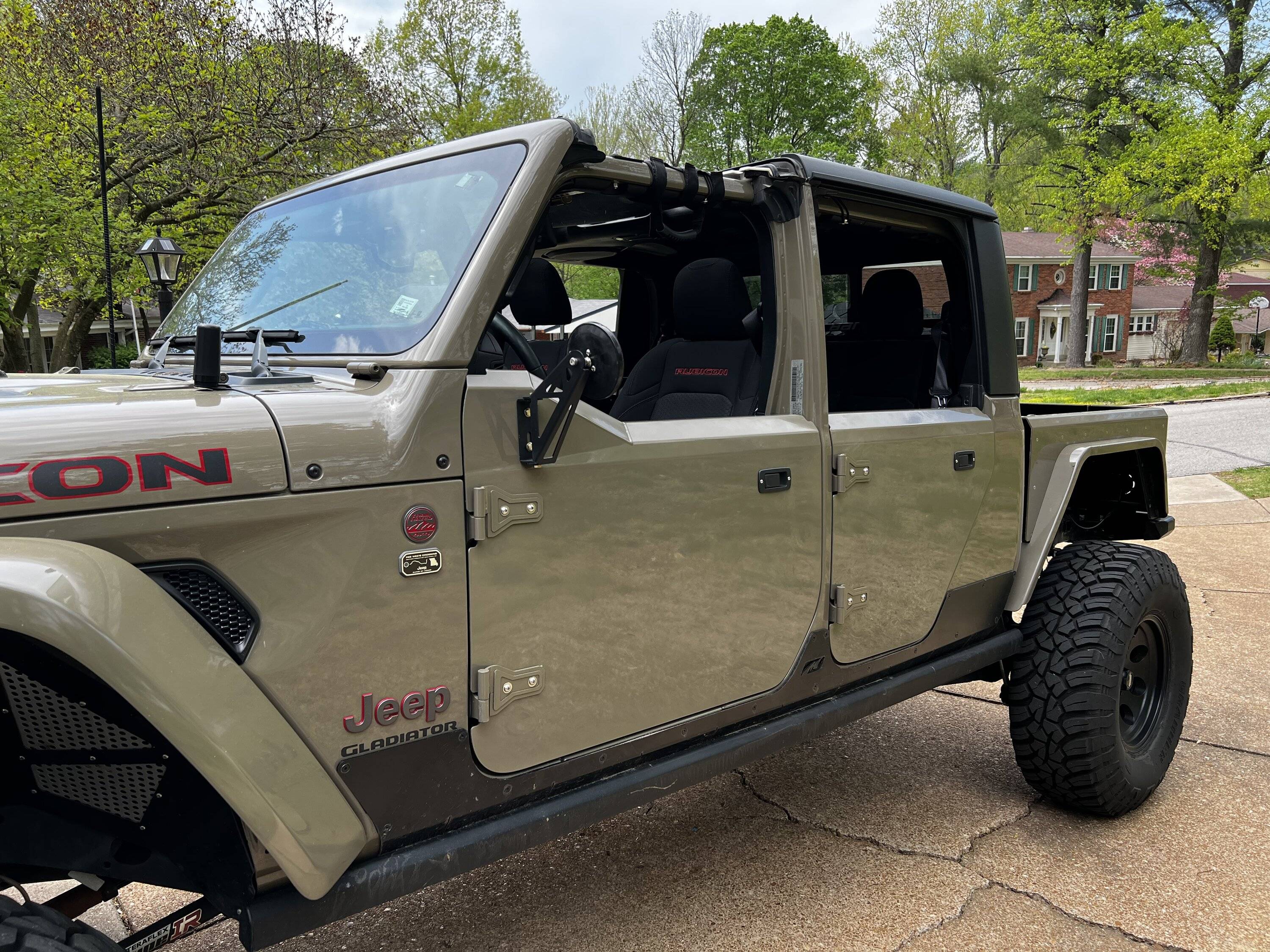 Jeep Gladiator Motobilt 1/2 doors installed 76BA64B8-7966-4085-96DC-50264BEA8D96