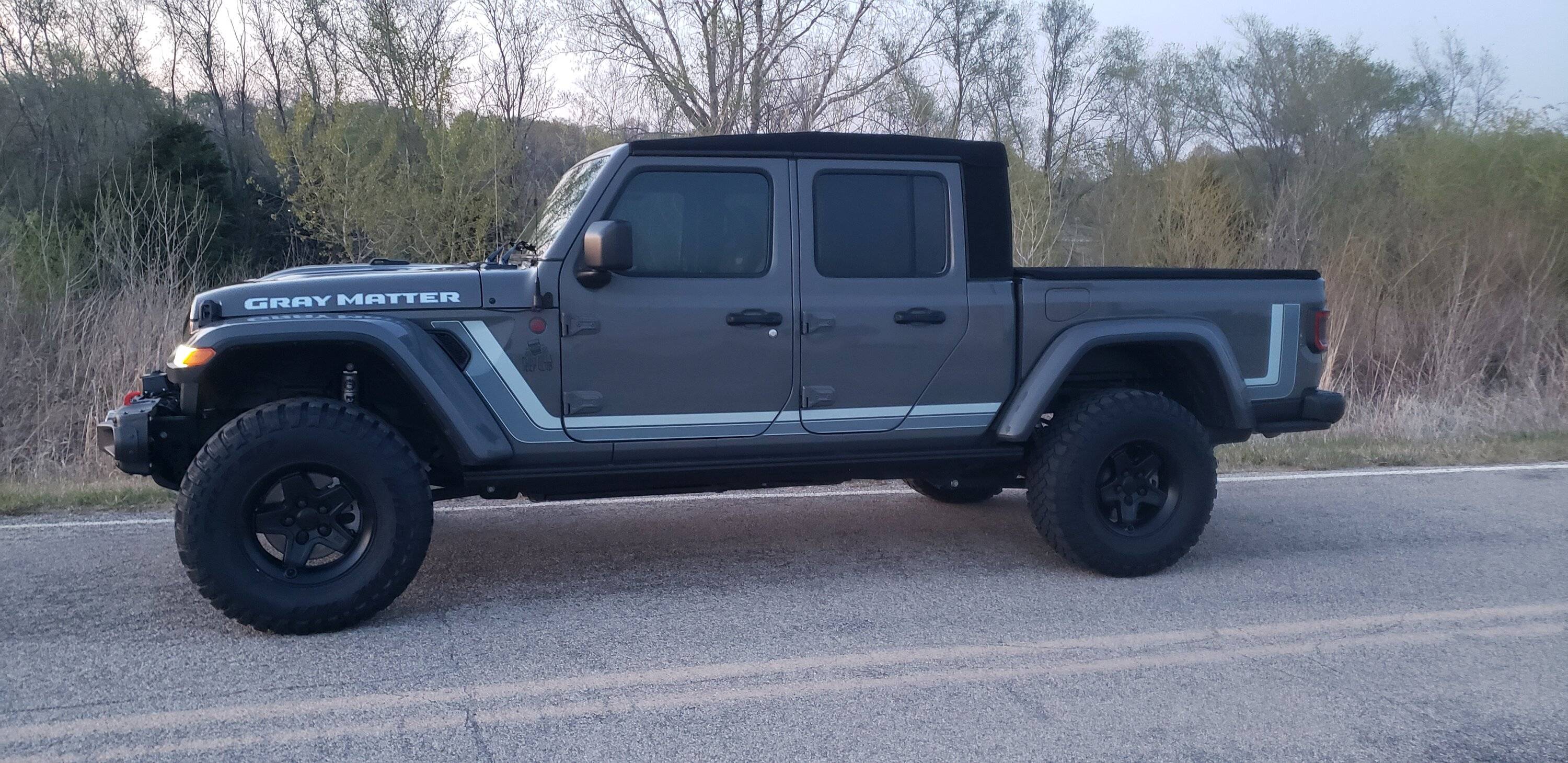 Jeep Gladiator Help me pick a soft top for my Gladiator 20230423_202825